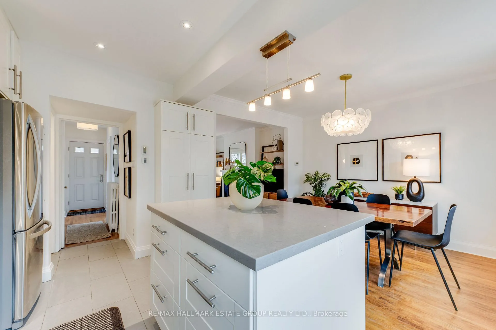 Photo 15 of 242 O'Connor Drive, Toronto, East York — HOMEH