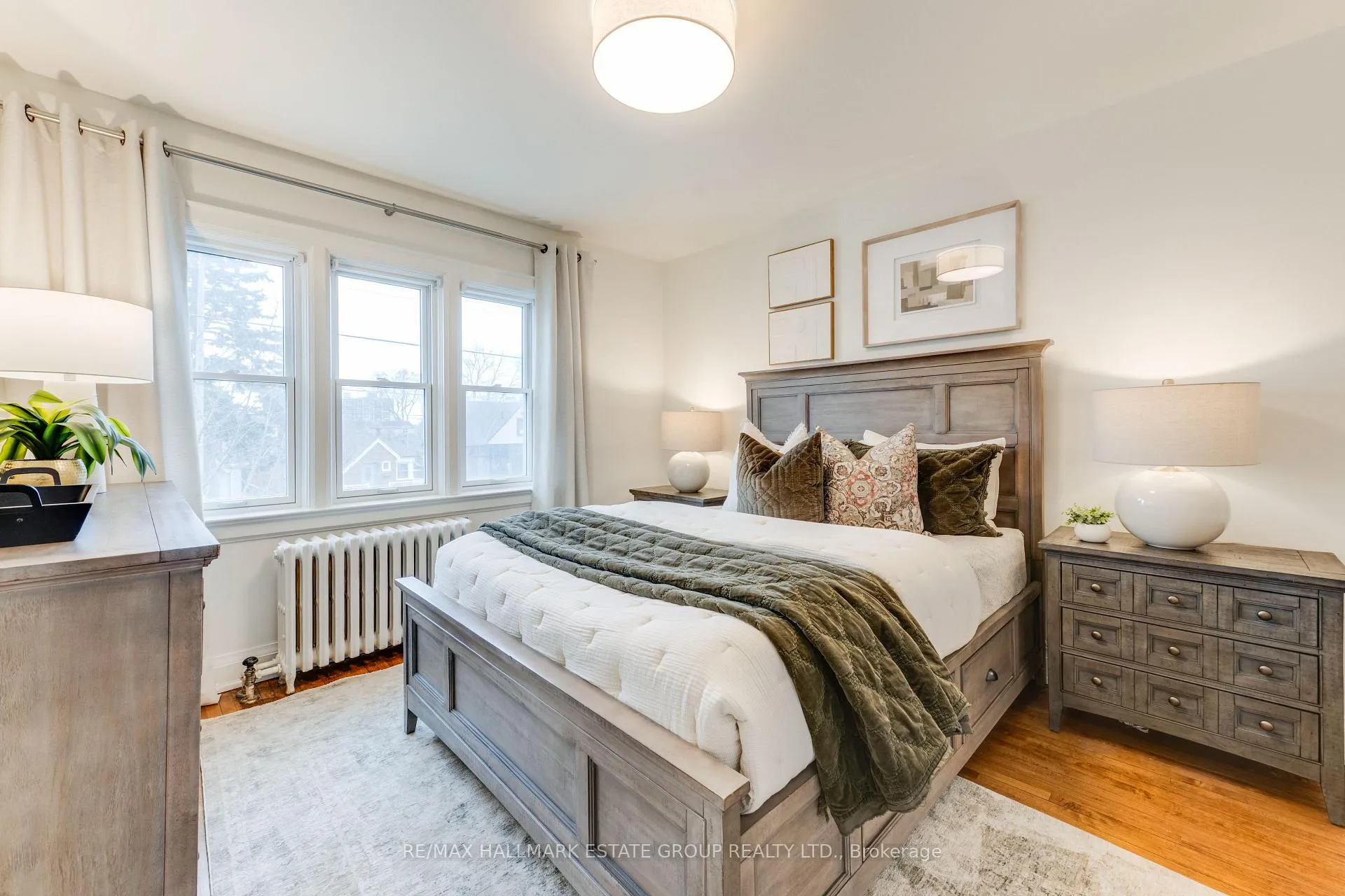 Photo 18 of 242 O'Connor Drive, Toronto, East York — HOMEH