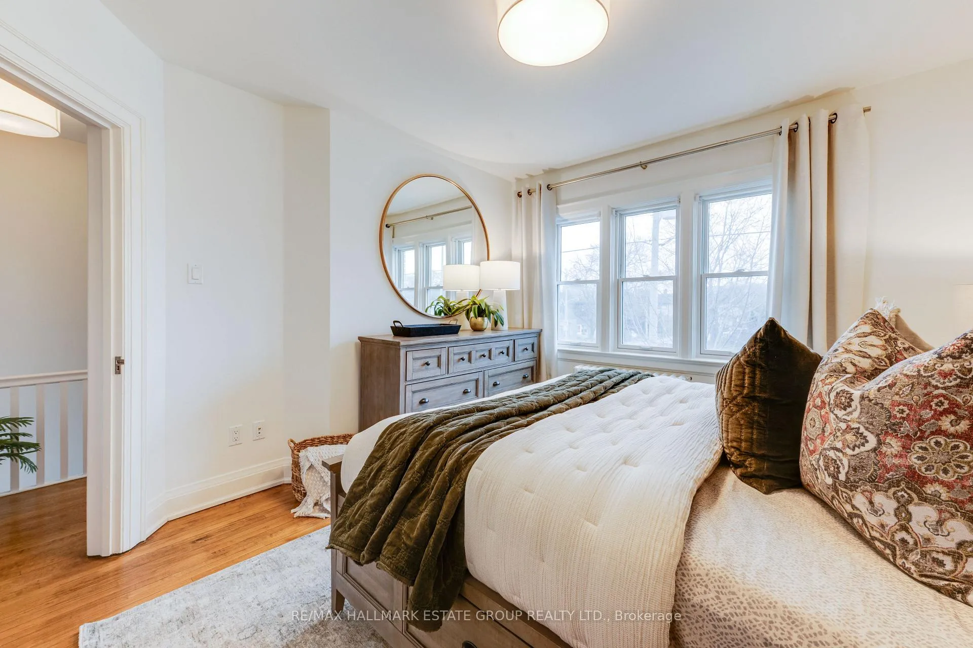 Photo 20 of 242 O'Connor Drive, Toronto, East York — HOMEH