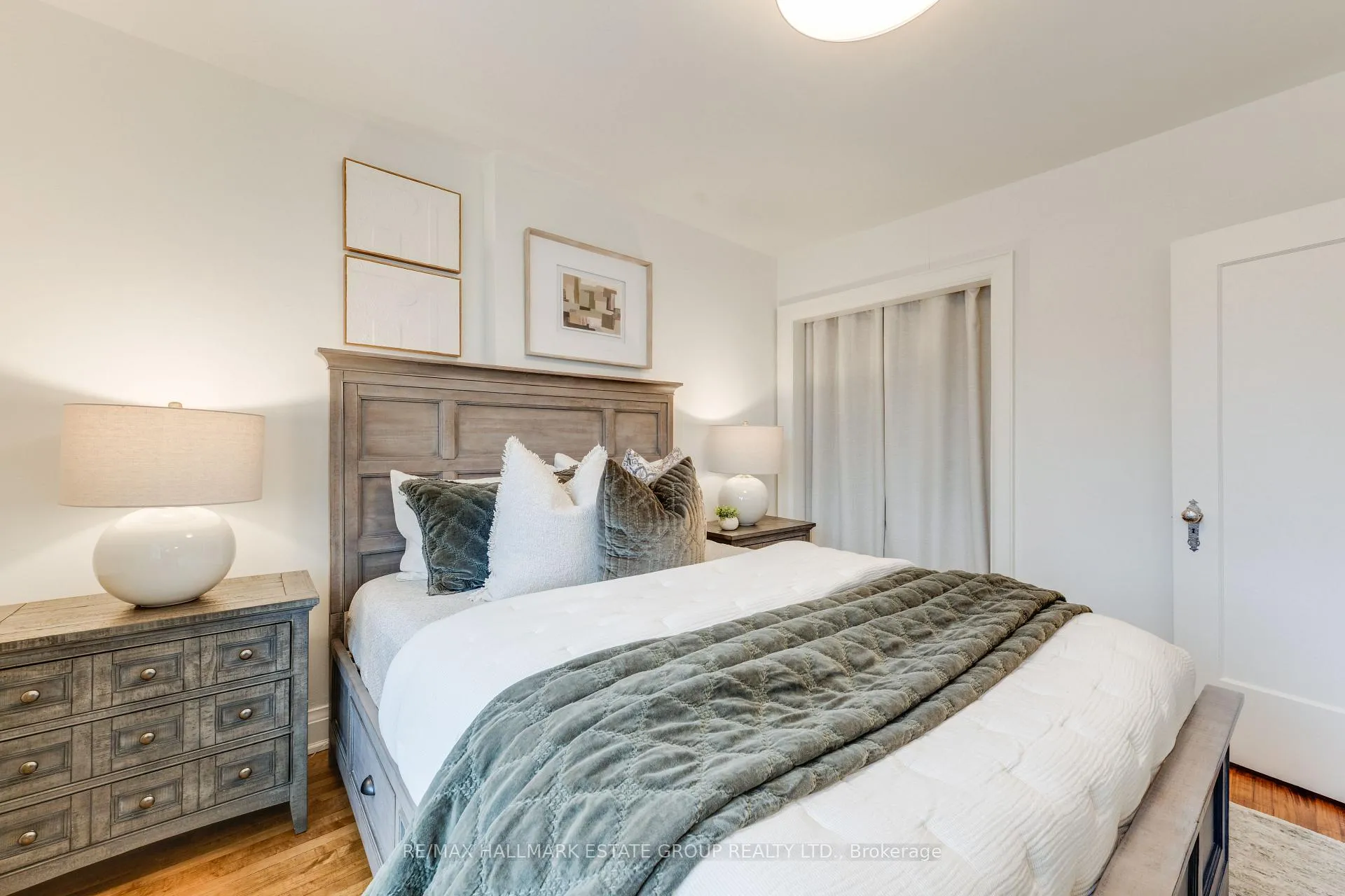 Photo 21 of 242 O'Connor Drive, Toronto, East York — HOMEH