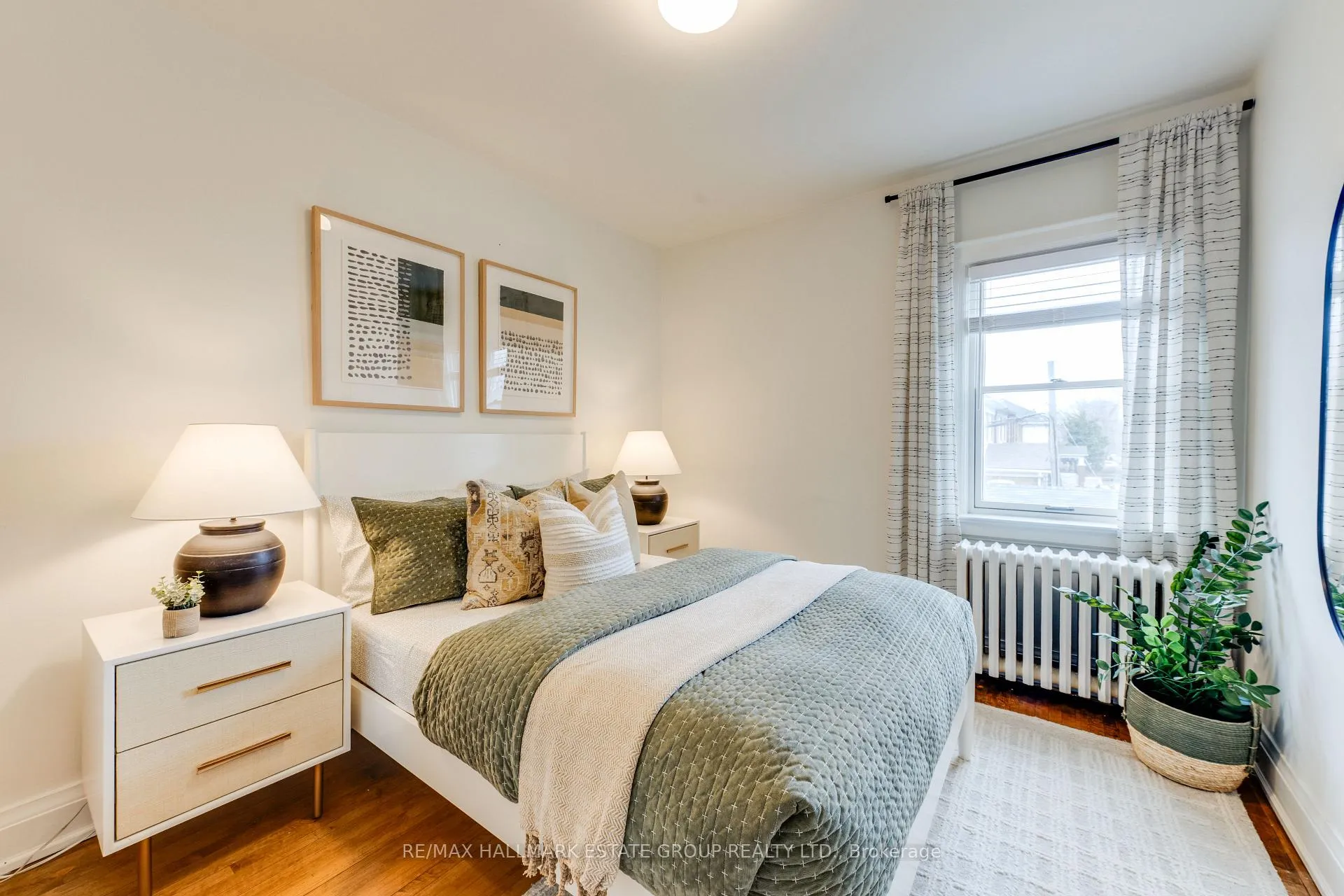 Photo 24 of 242 O'Connor Drive, Toronto, East York — HOMEH