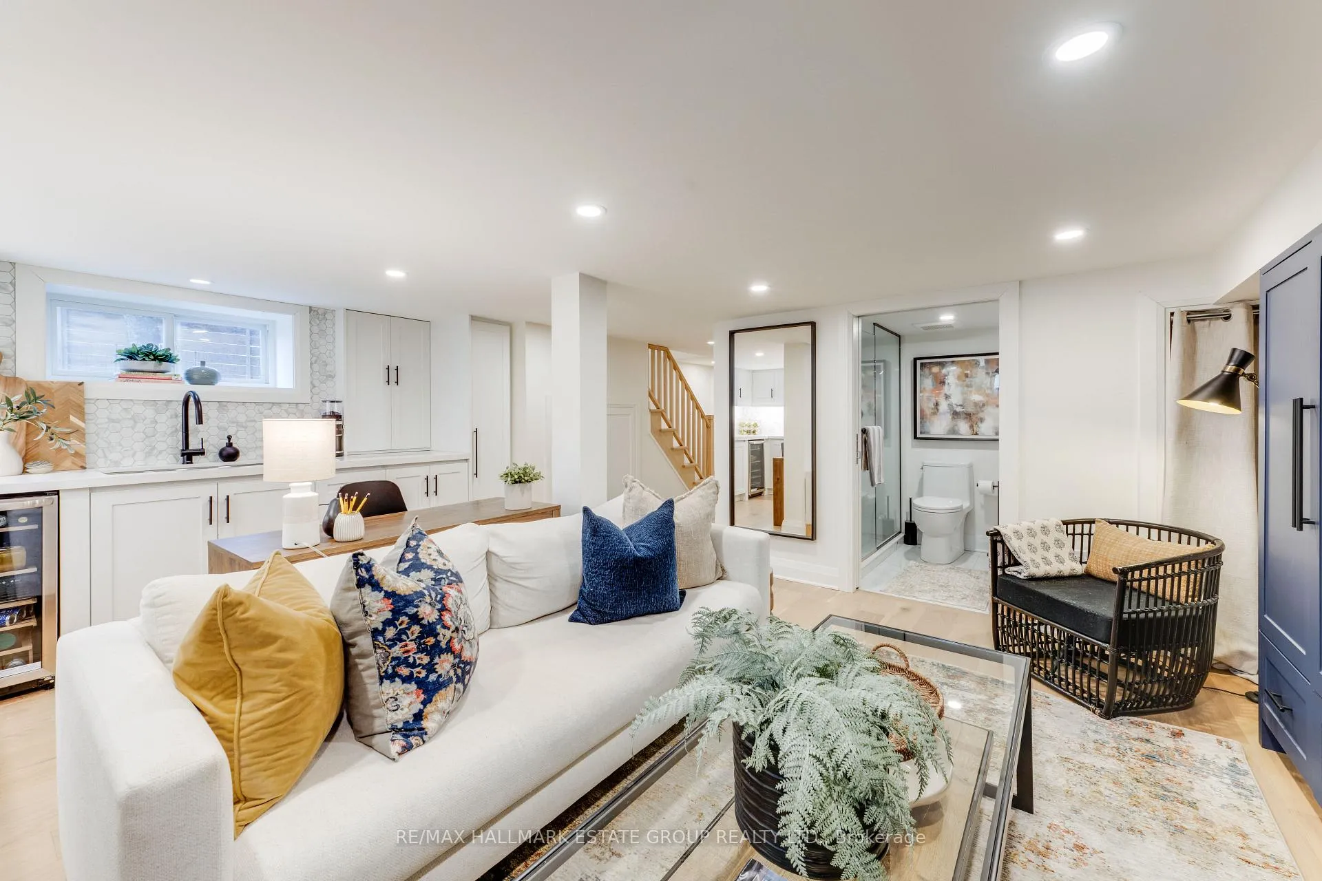 Photo 37 of 242 O'Connor Drive, Toronto, East York — HOMEH