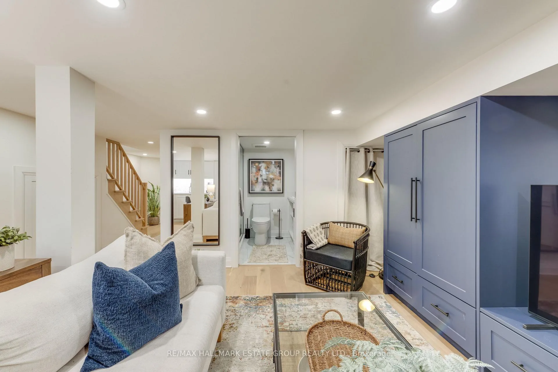 Photo 42 of 242 O'Connor Drive, Toronto, East York — HOMEH