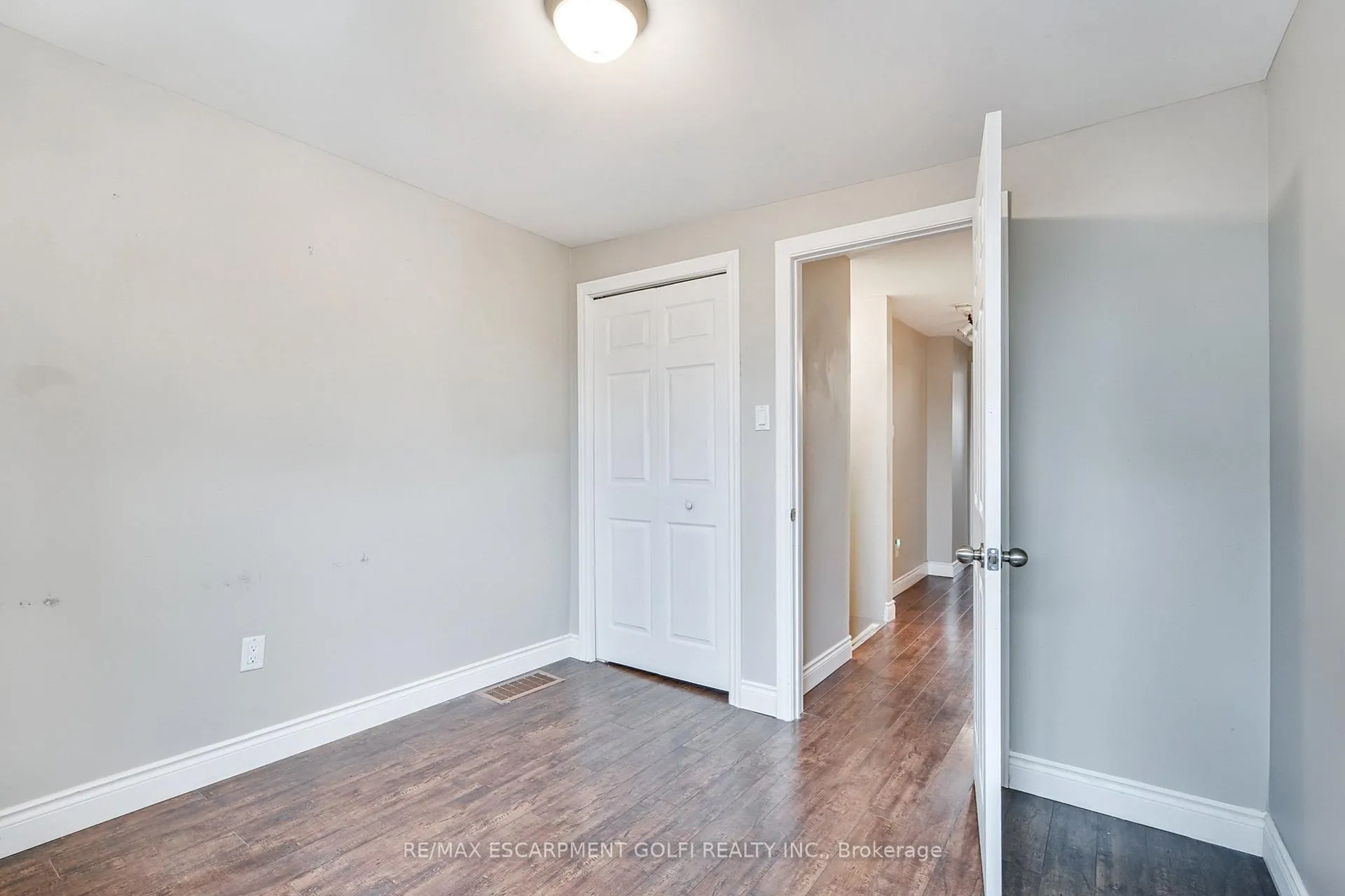 Photo 17 of Unit 2, 23 Watsons Lane, Hamilton, Cootes Paradise — HOMEH