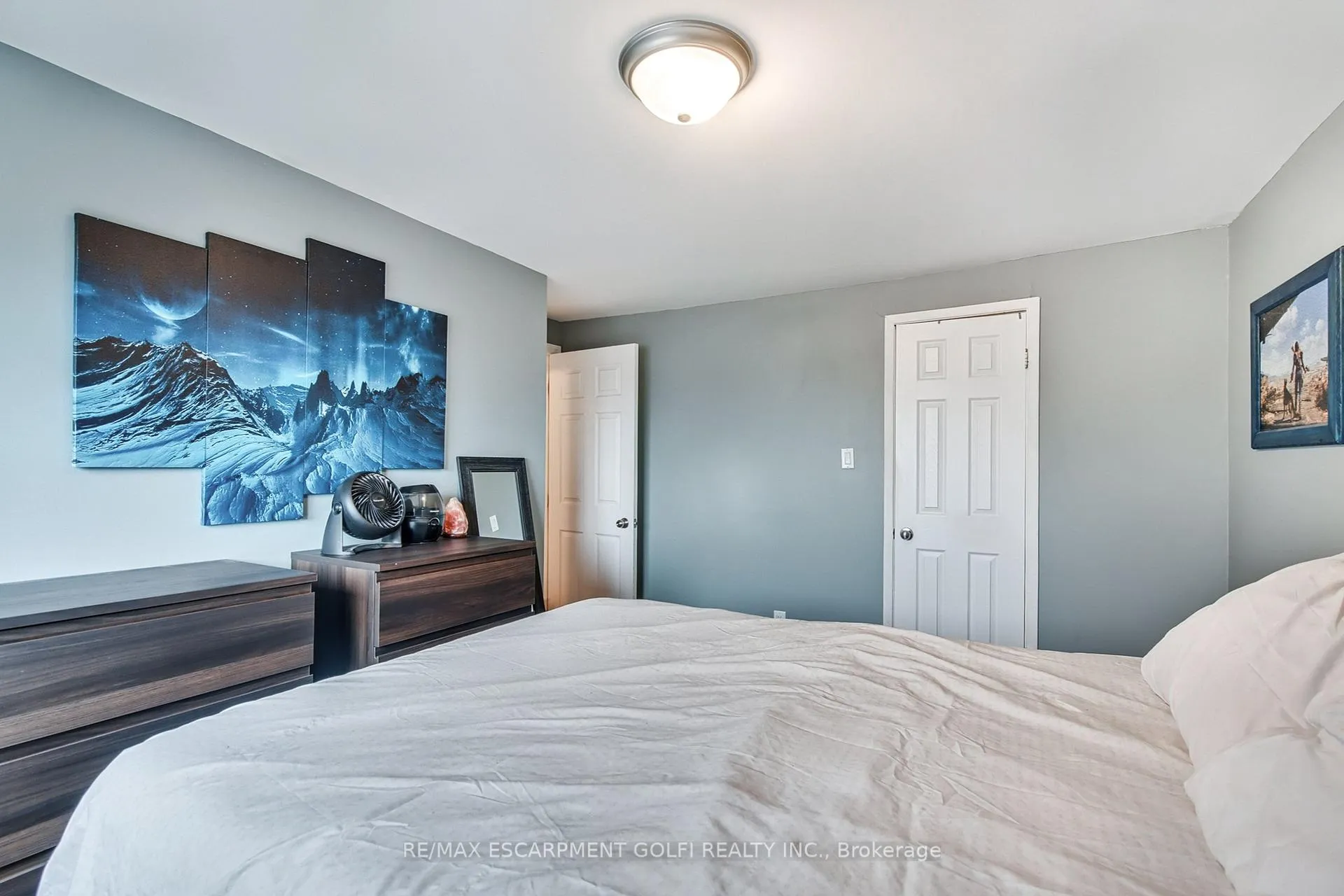 Photo 19 of Unit 2, 23 Watsons Lane, Hamilton, Cootes Paradise — HOMEH