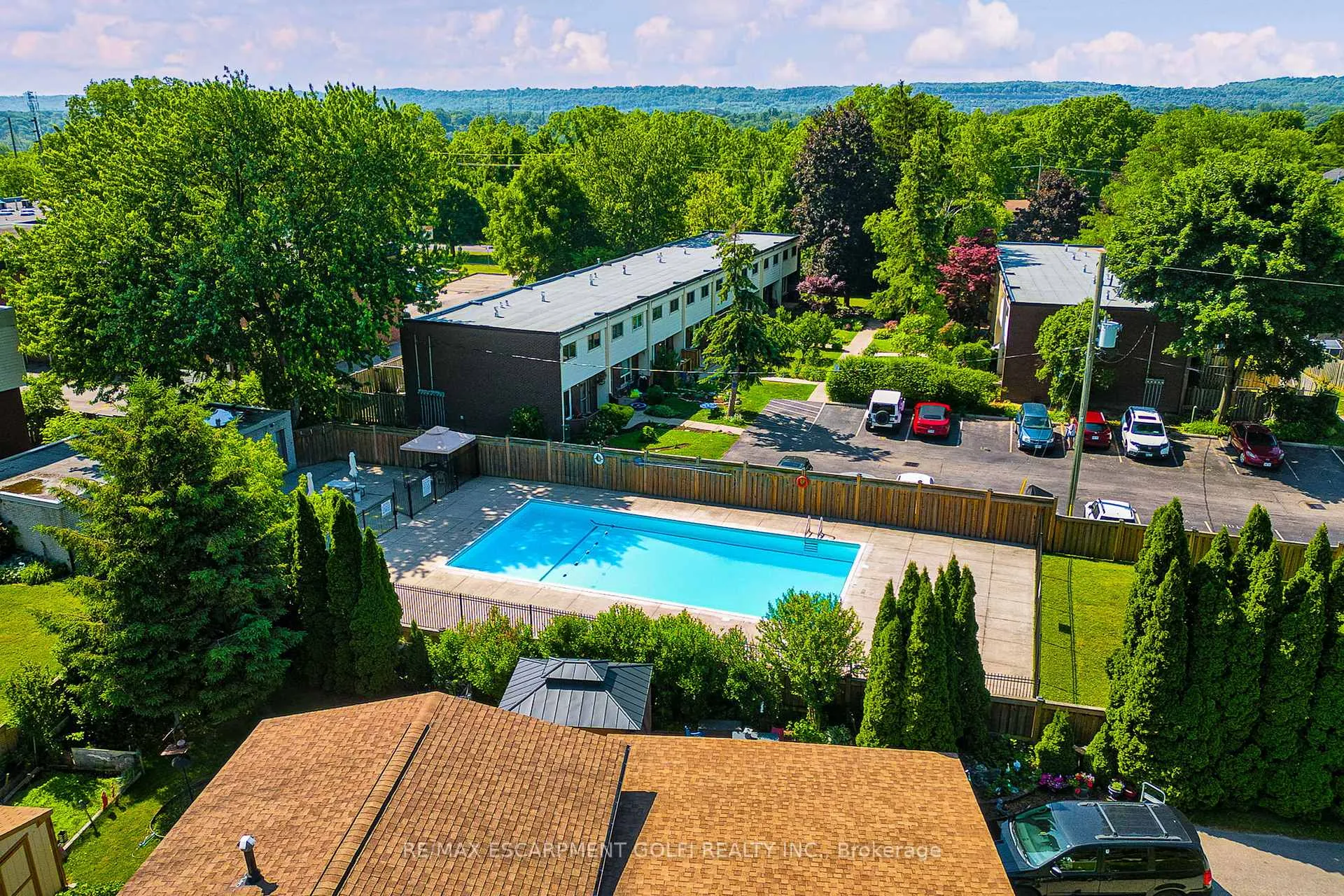Photo 34 of Unit 2, 23 Watsons Lane, Hamilton, Cootes Paradise — HOMEH