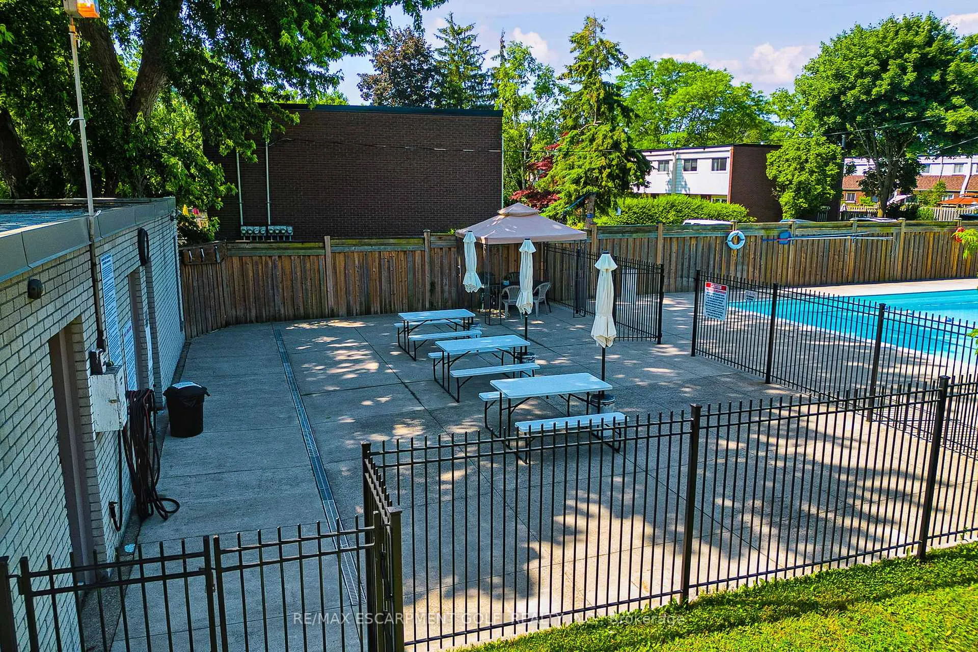 Photo 35 of Unit 2, 23 Watsons Lane, Hamilton, Cootes Paradise — HOMEH