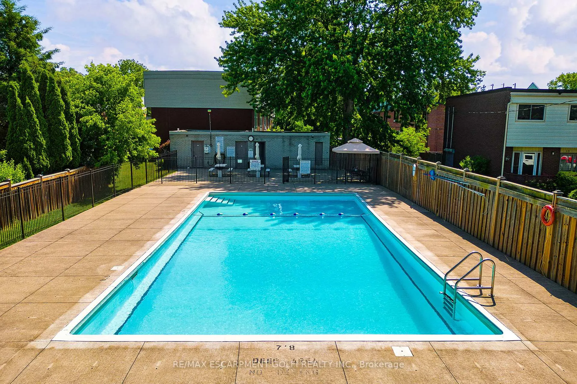 Photo 36 of Unit 2, 23 Watsons Lane, Hamilton, Cootes Paradise — HOMEH