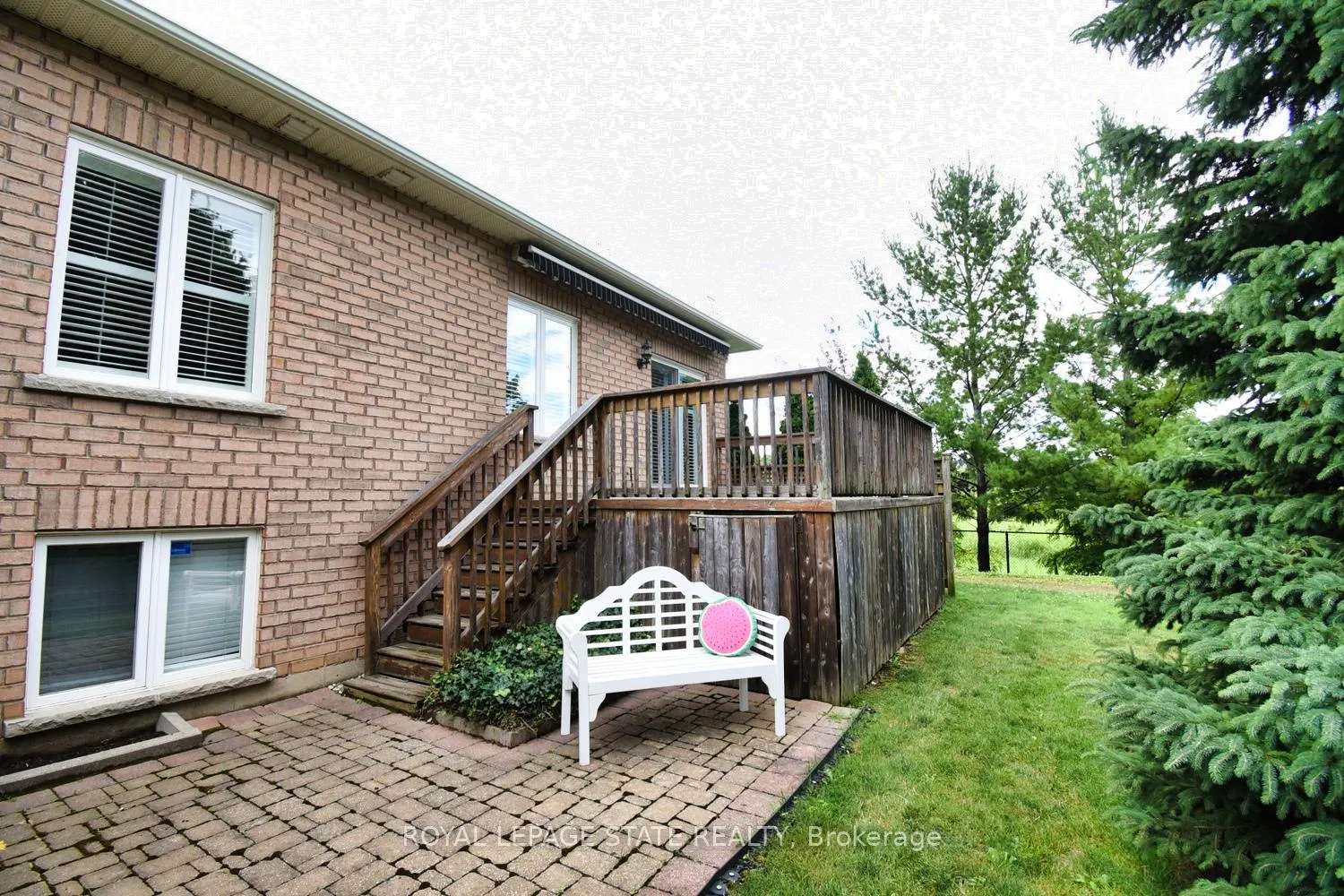Photo 37 of 64 Gravenhurst Trail, Hamilton, Twenty Place — HOMEH