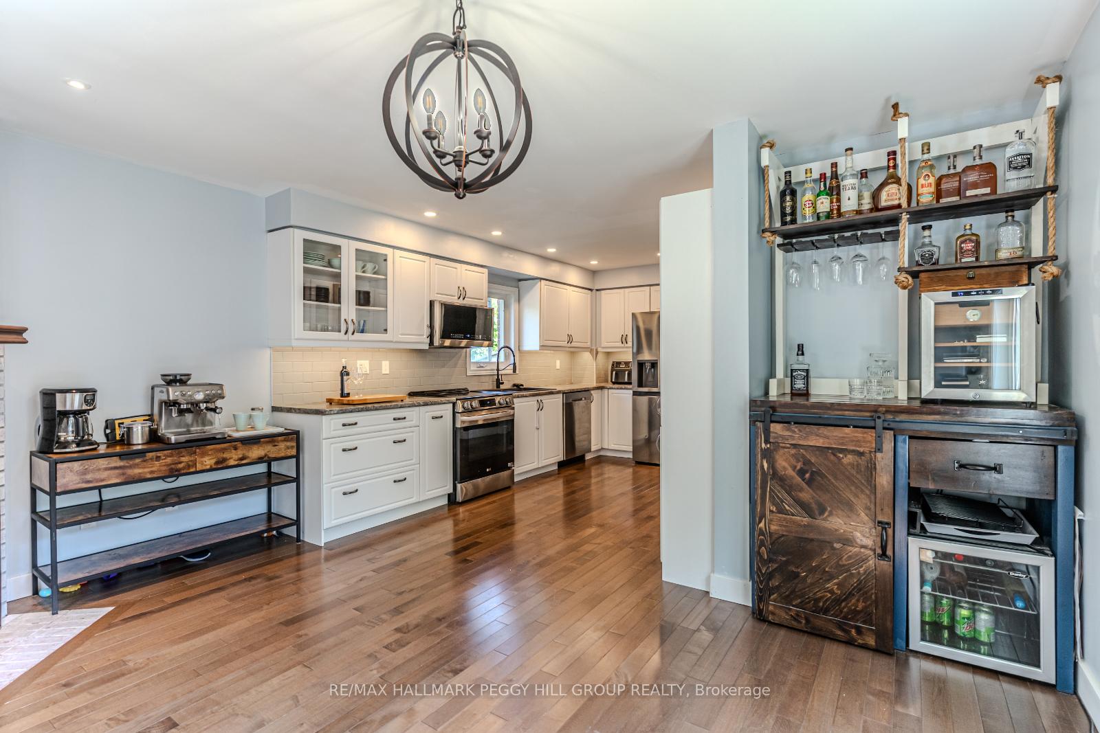 Photo 3 of 20 Pae Drive, Barrie, Painswick North — HOMEH