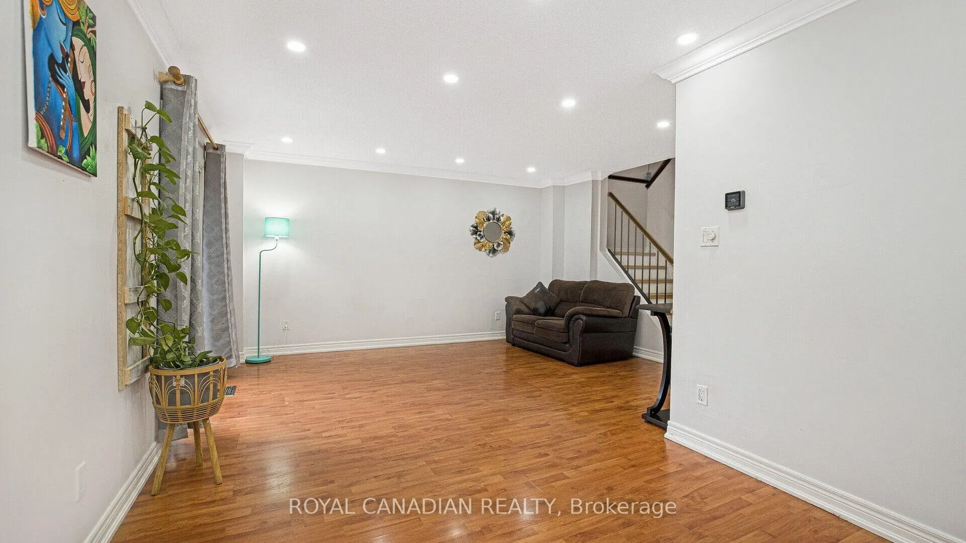 Photo 7 of 18 Wabash Court, Brampton, Heart Lake West — HOMEH
