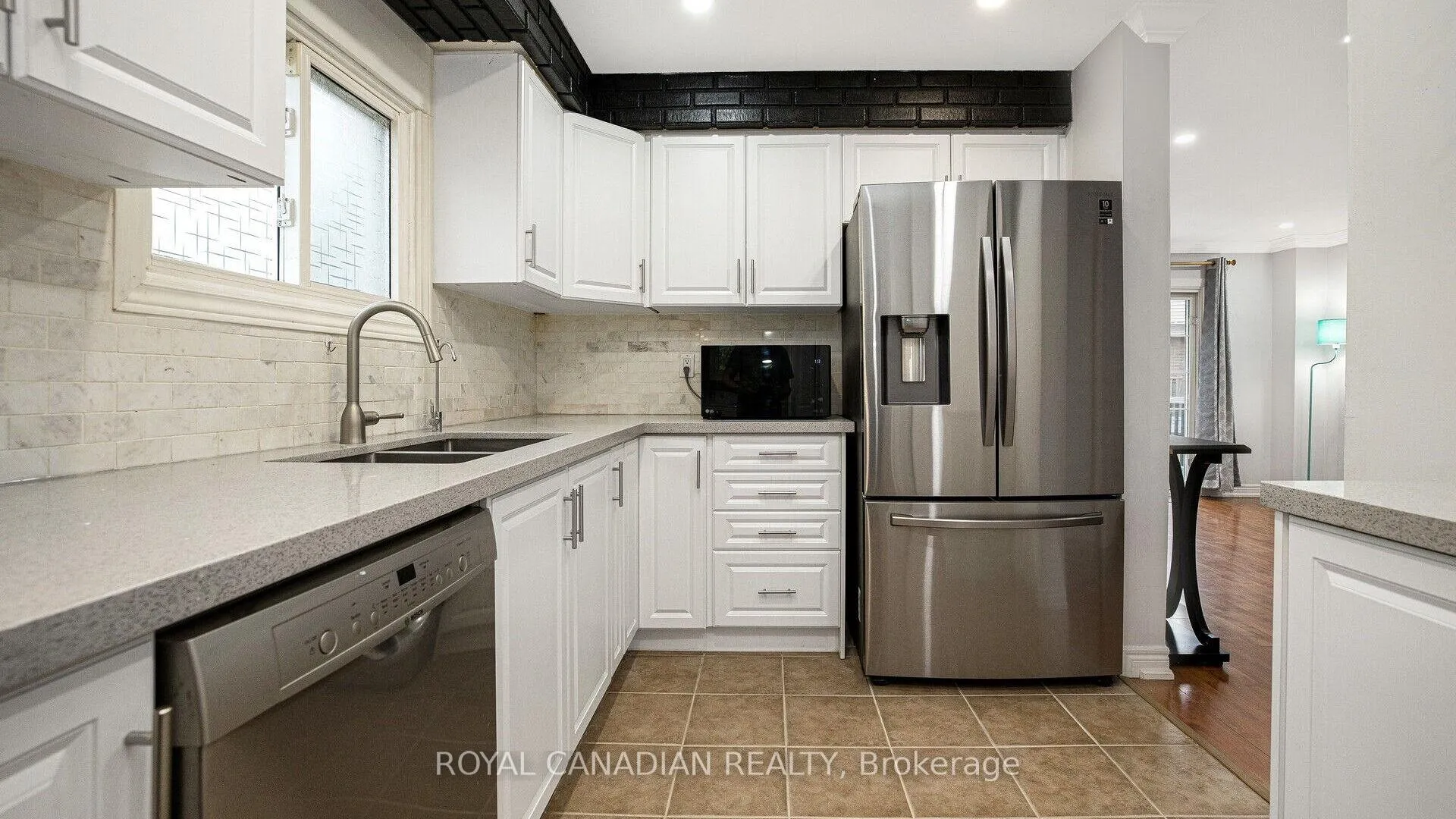 Photo 12 of 18 Wabash Court, Brampton, Heart Lake West — HOMEH