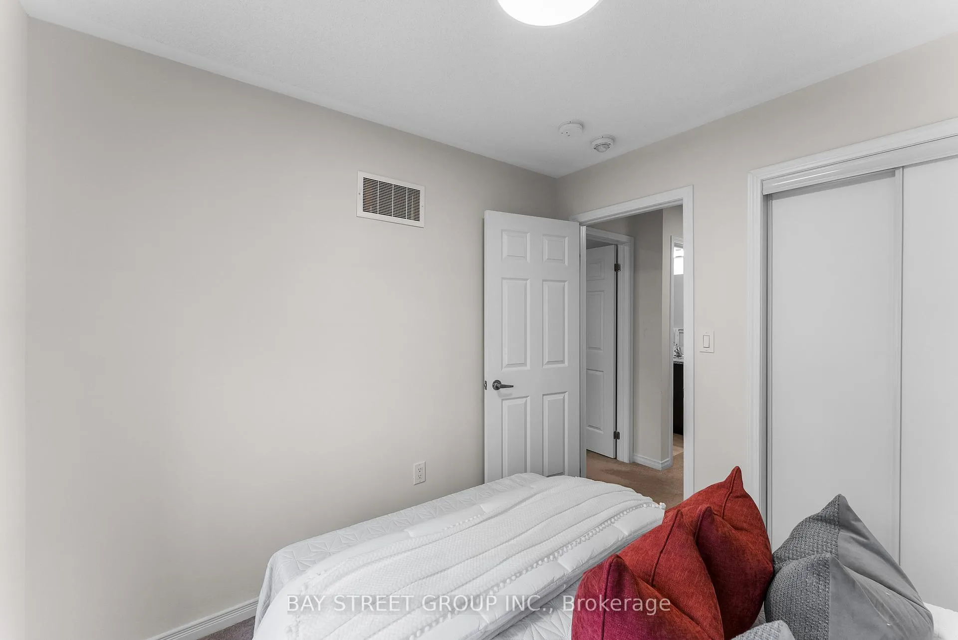 Photo 23 of 2555 Larida Path, Oshawa, Windfields — HOMEH