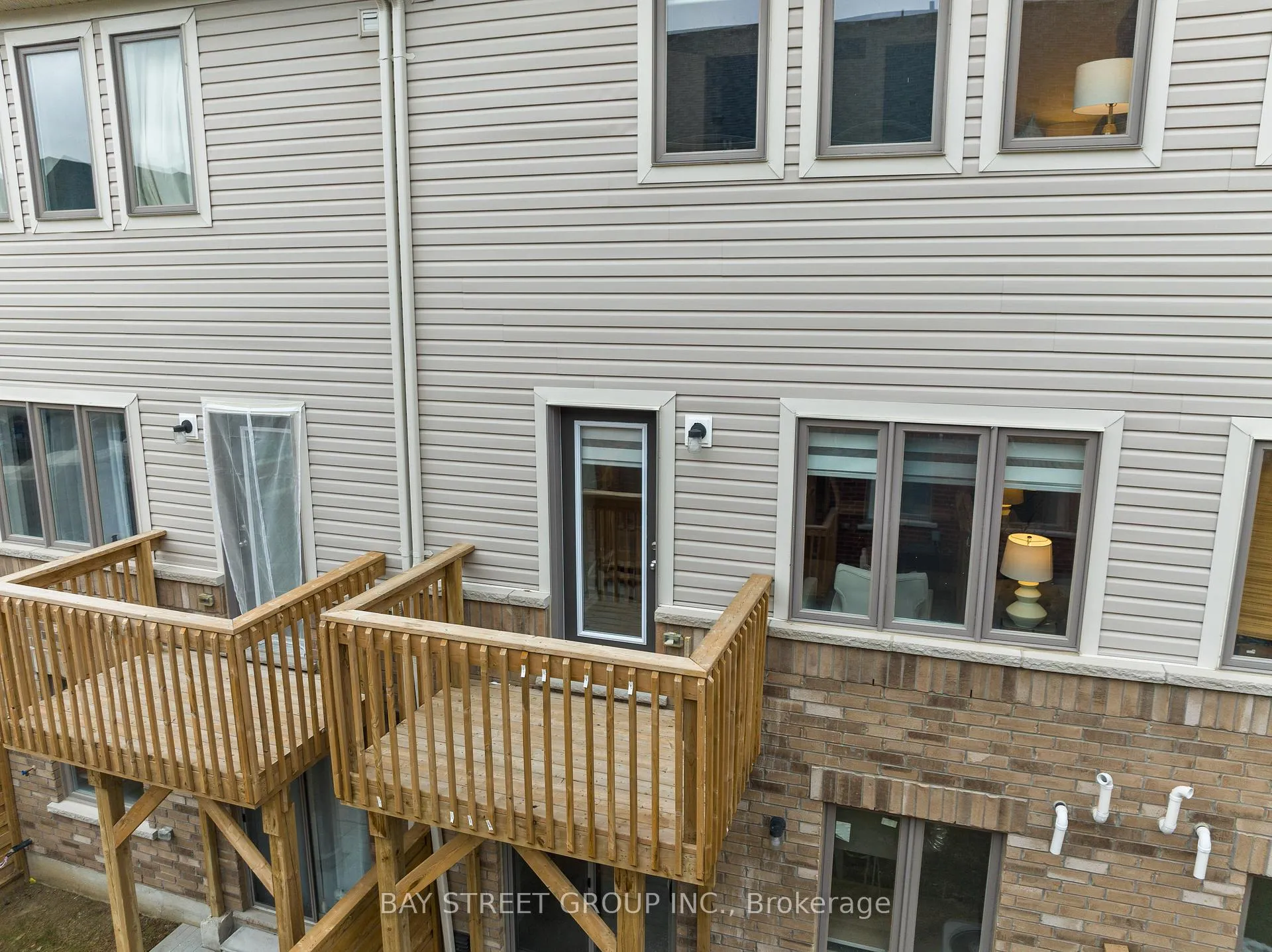 Photo 33 of 2555 Larida Path, Oshawa, Windfields — HOMEH