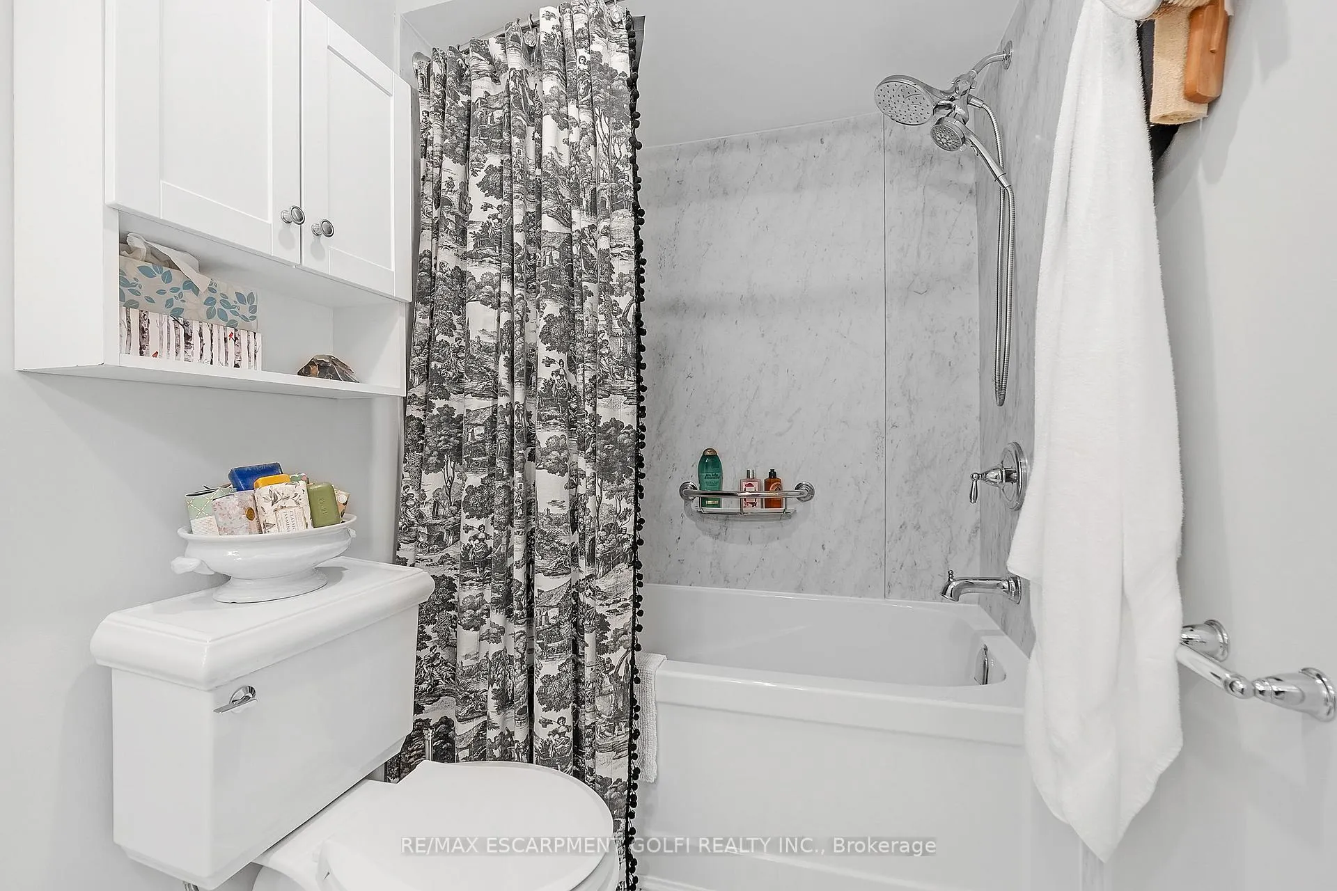 Photo 25 of Unit 3, 23 Macaulay Street W, Hamilton, North End — HOMEH