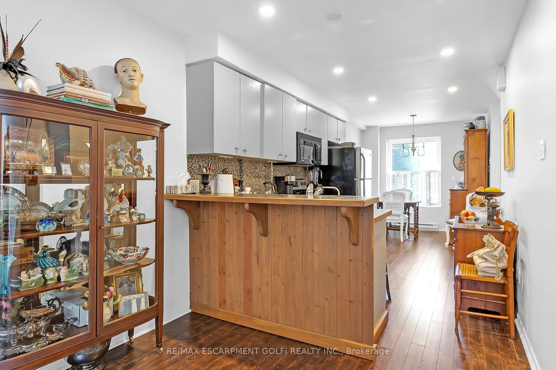 Photo 28 of Unit 3, 23 Macaulay Street W, Hamilton, North End — HOMEH