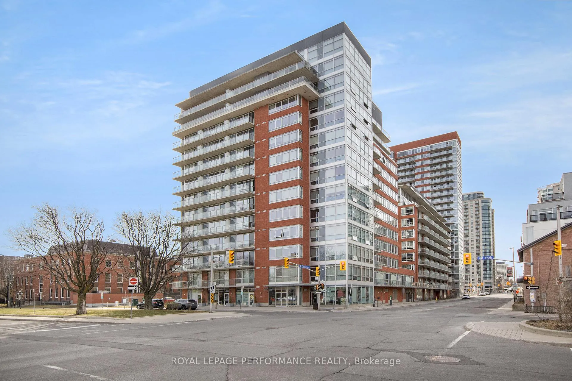 Front of Unit 302, 180 York Street