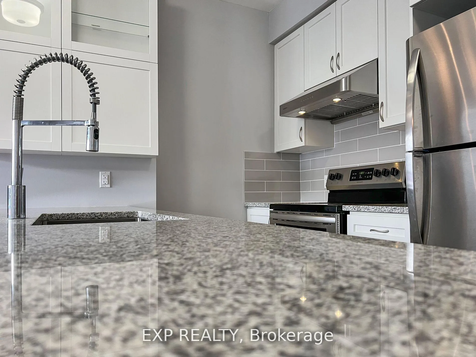 Photo 2 of Unit 319, 2 Adam Sellers Street, Markham, Cornell — HOMEH