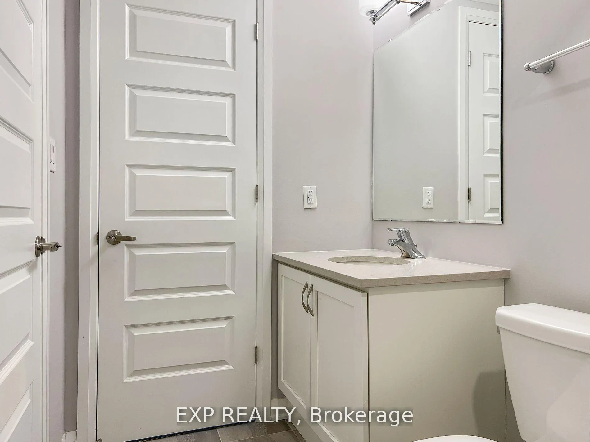 Photo 3 of Unit 319, 2 Adam Sellers Street, Markham, Cornell — HOMEH