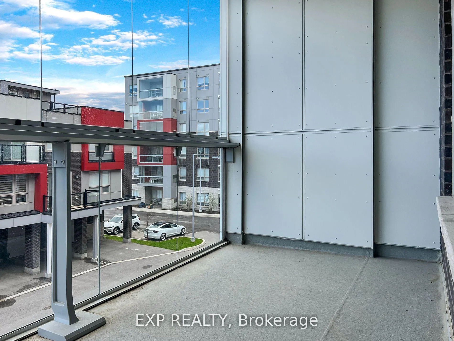 Photo 5 of Unit 319, 2 Adam Sellers Street, Markham, Cornell — HOMEH