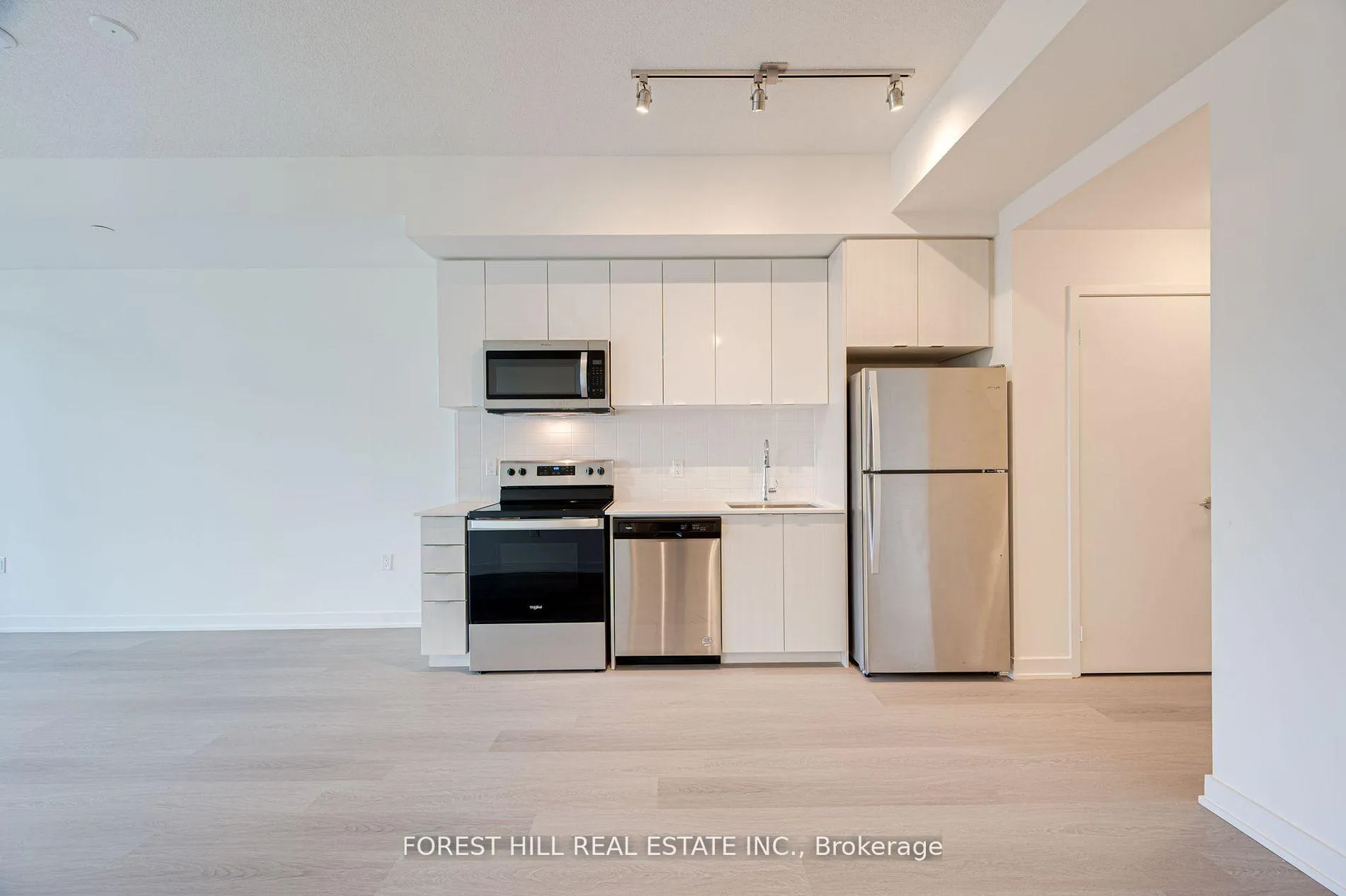 Photo 6 of Unit 201, 859 The Queensway, Etobicoke, Stonegate-Queensway — HOMEH