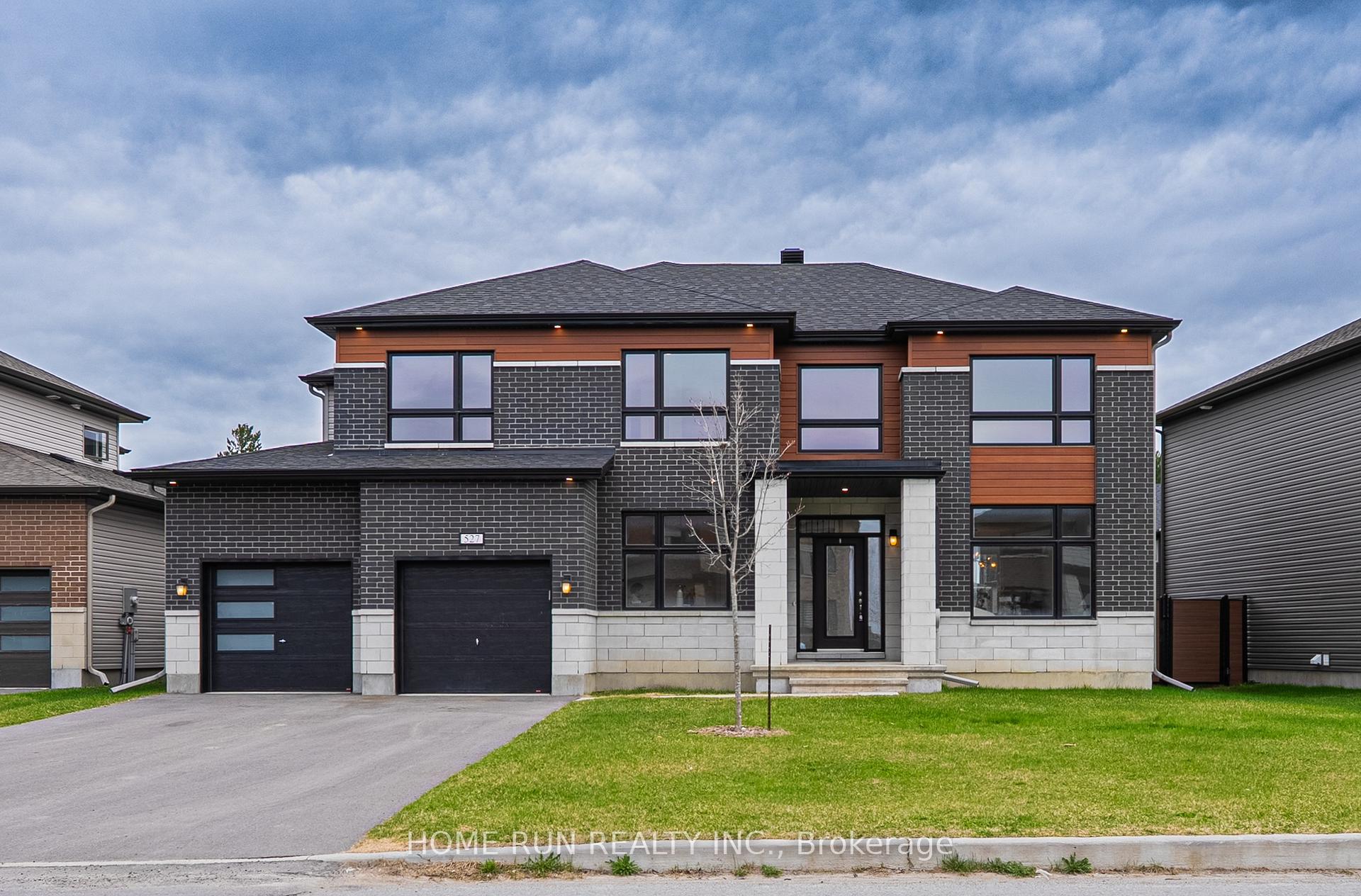 Photo 2 of 527 Albert Boyd Private, Ottawa, Huntley Ward (South East) — HOMEH