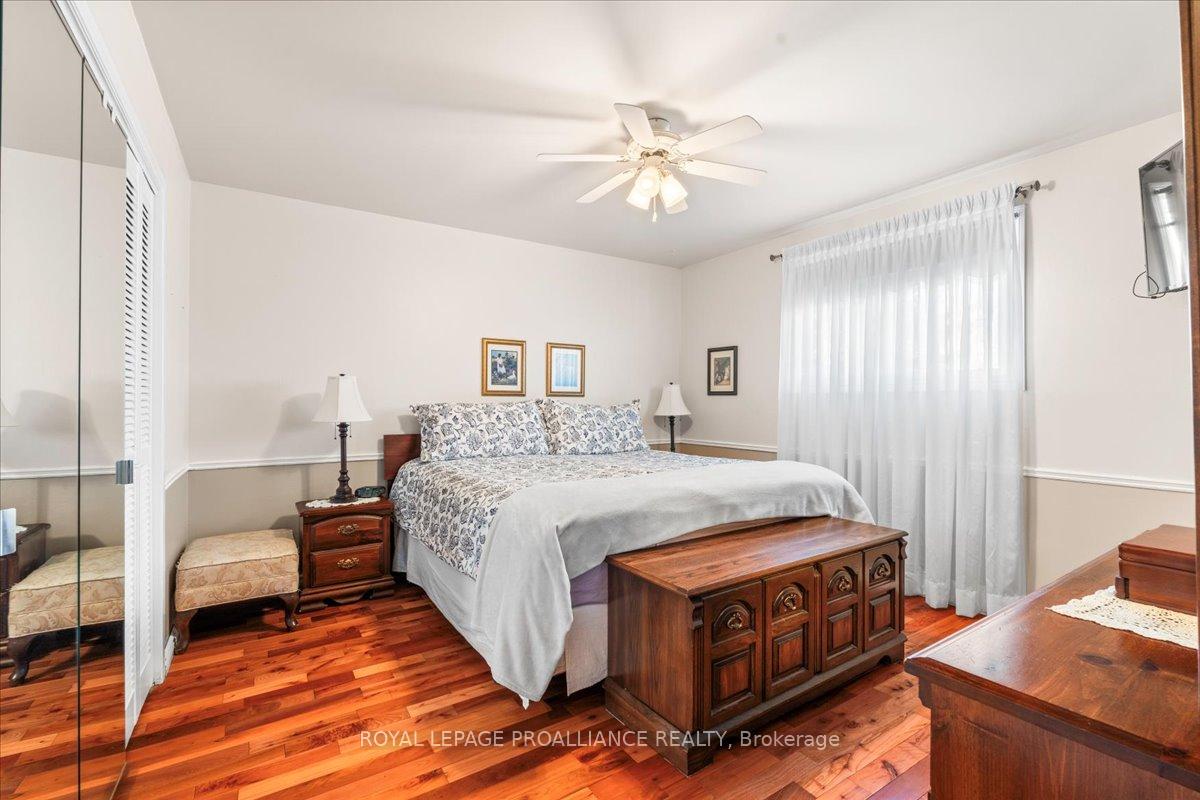 Photo 6 of 14 Briarwood Crescent, Belleville, Belleville Ward — HOMEH