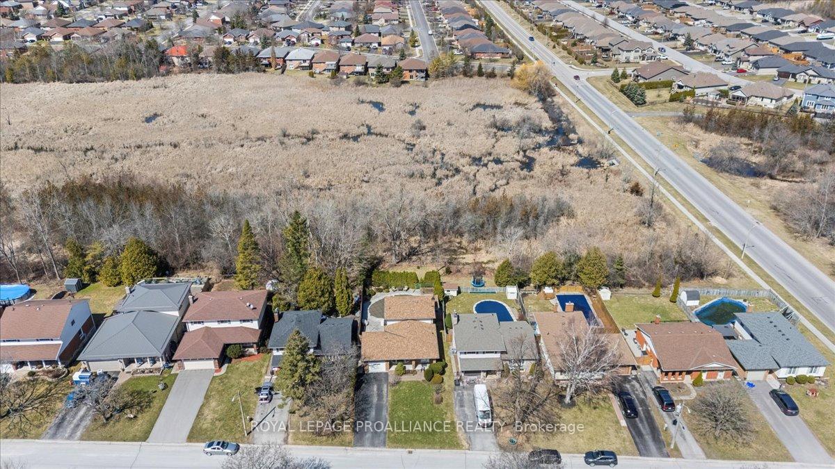 Photo 18 of 14 Briarwood Crescent, Belleville, Belleville Ward — HOMEH