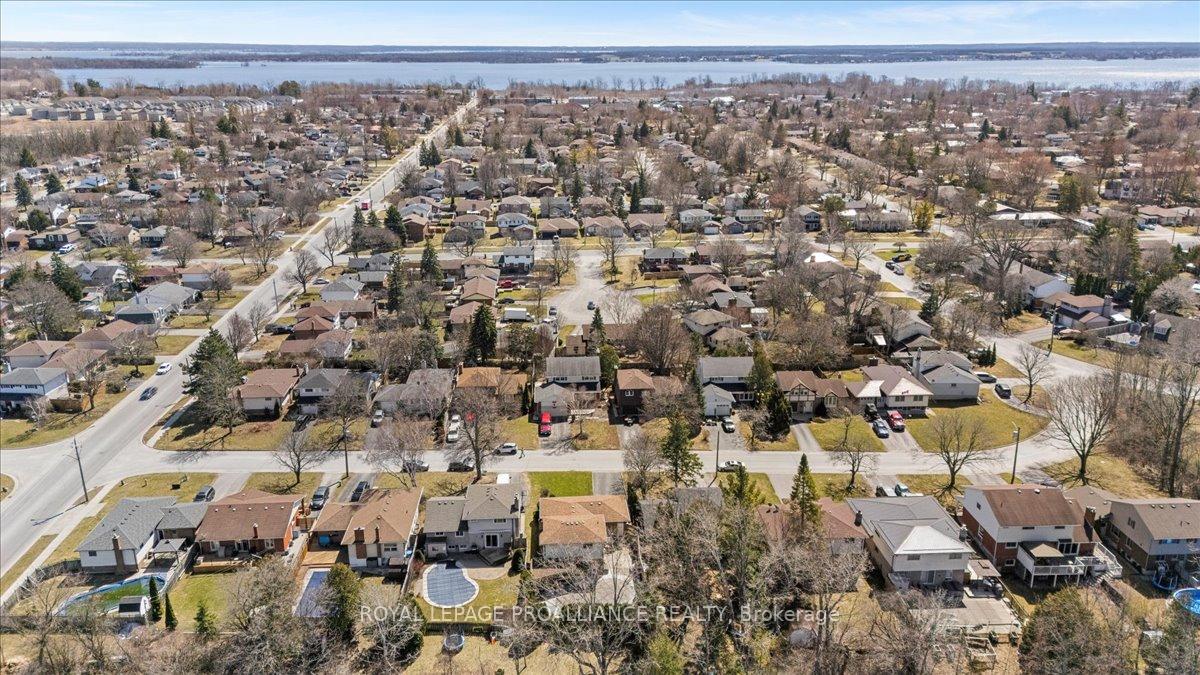 Photo 19 of 14 Briarwood Crescent, Belleville, Belleville Ward — HOMEH