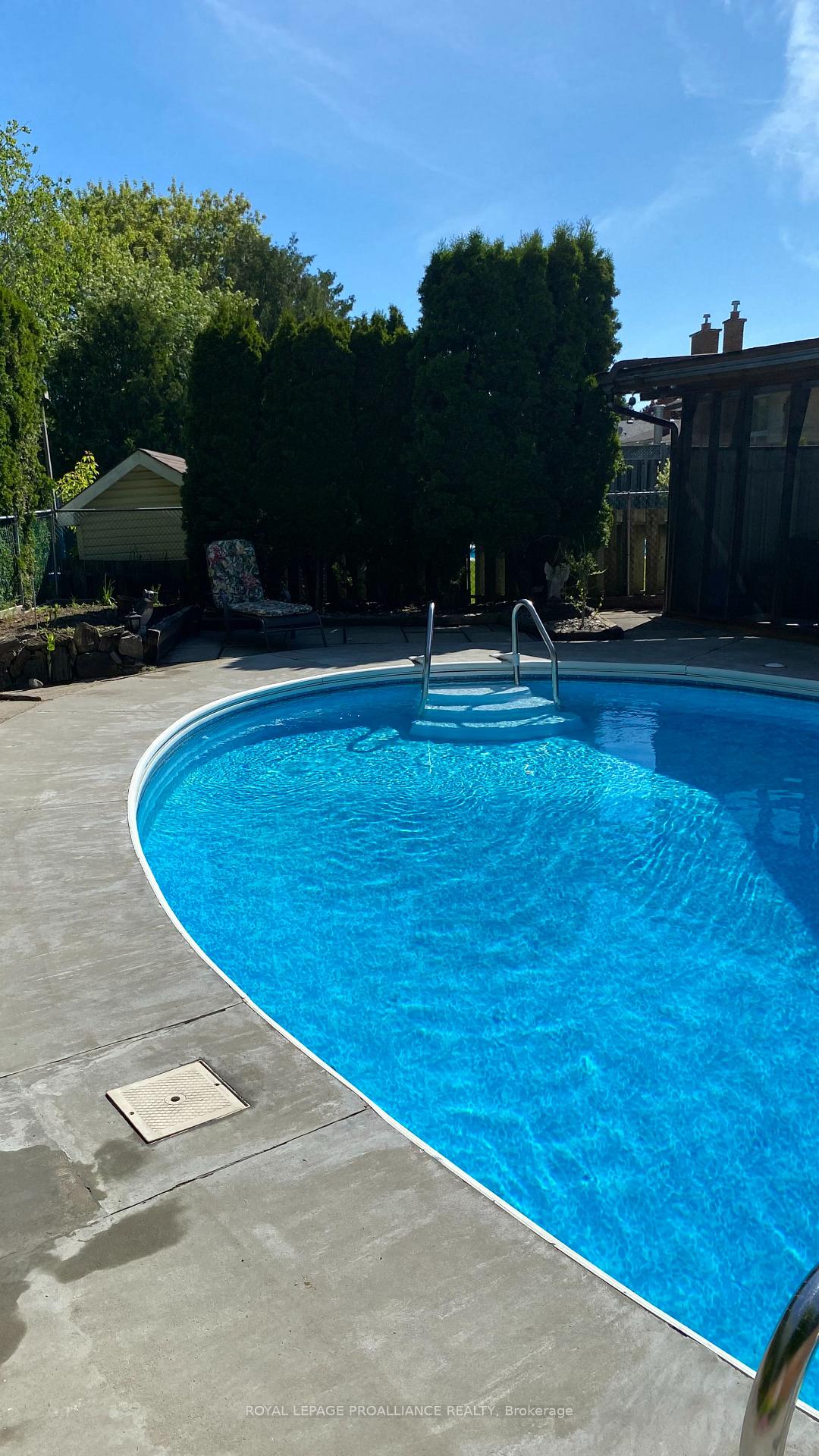 Photo 24 of 14 Briarwood Crescent, Belleville, Belleville Ward — HOMEH