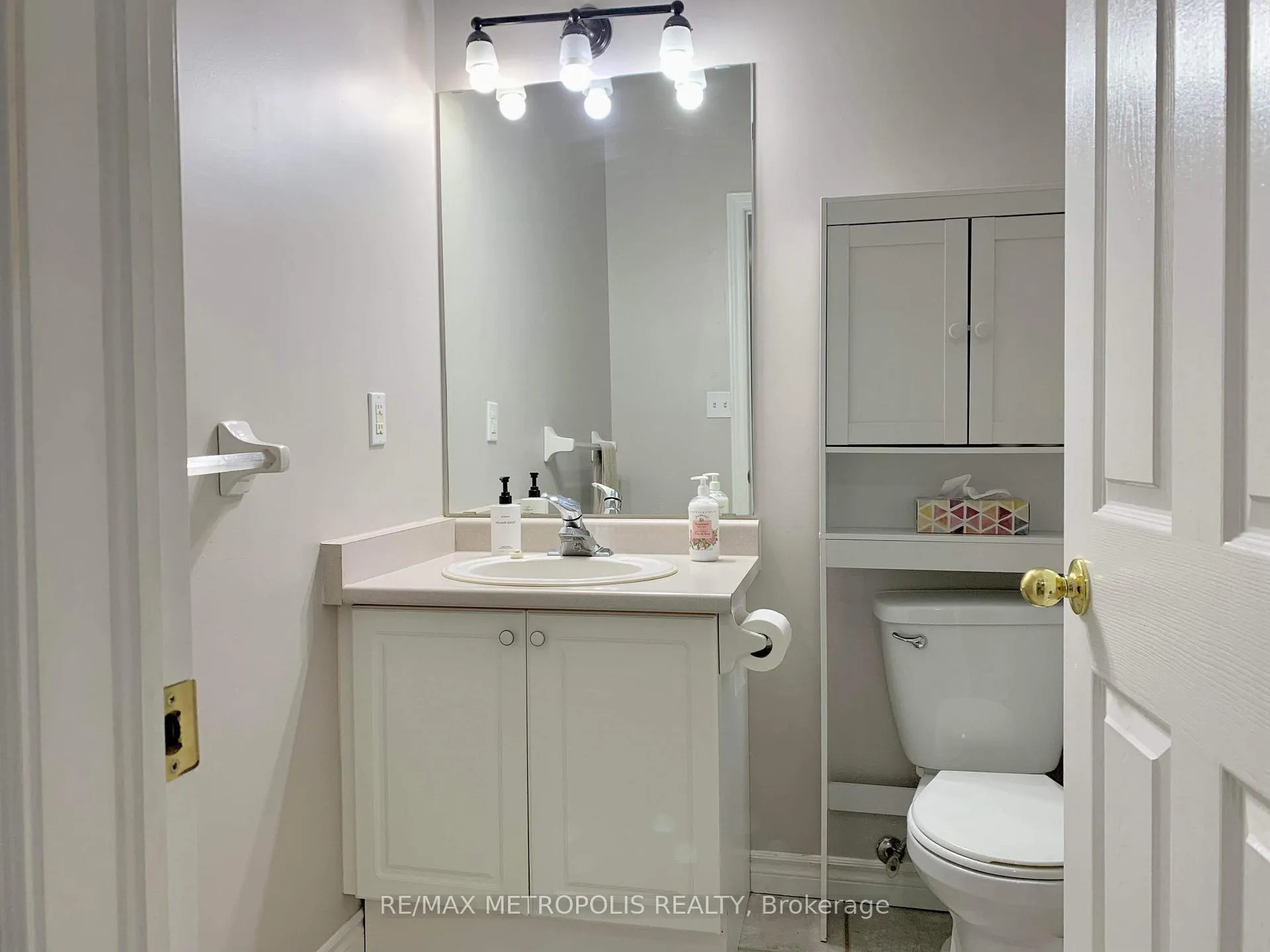 Photo 15 of Unit 210, 262 Dundas Street E, Hamilton, Waterdown — HOMEH