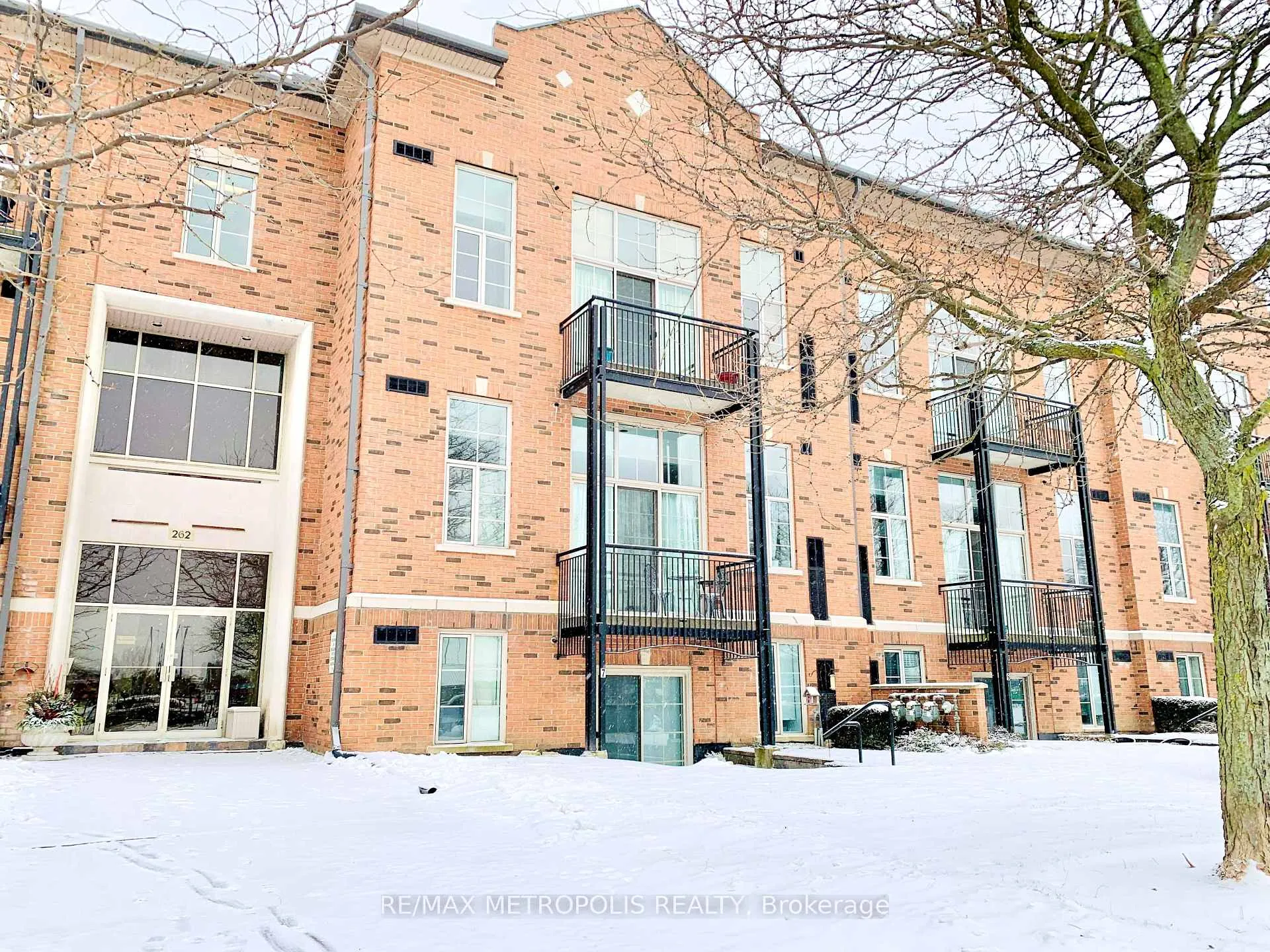 Photo 26 of Unit 210, 262 Dundas Street E, Hamilton, Waterdown — HOMEH