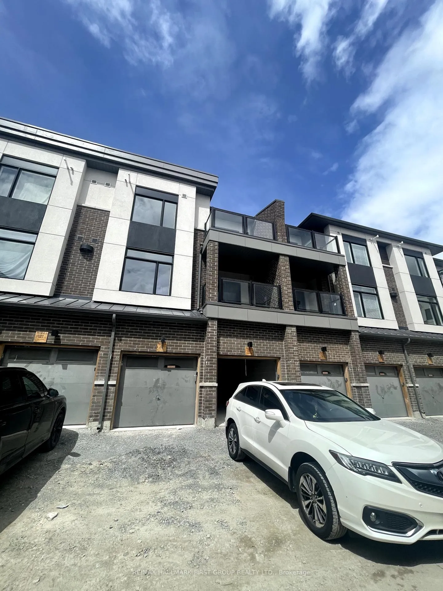 Photo 1 of Unit 1007, 1695 Dersan Street, Pickering, Duffin Heights — HOMEH