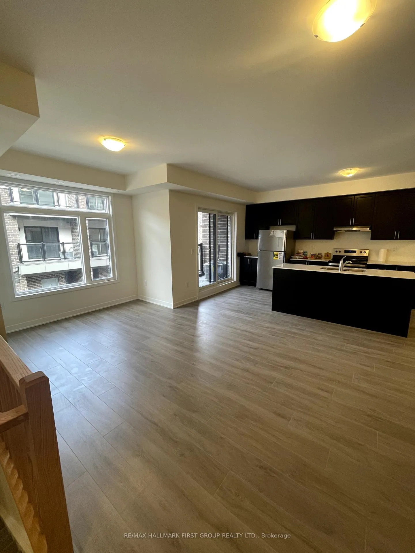 Photo 5 of Unit 1007, 1695 Dersan Street, Pickering, Duffin Heights — HOMEH