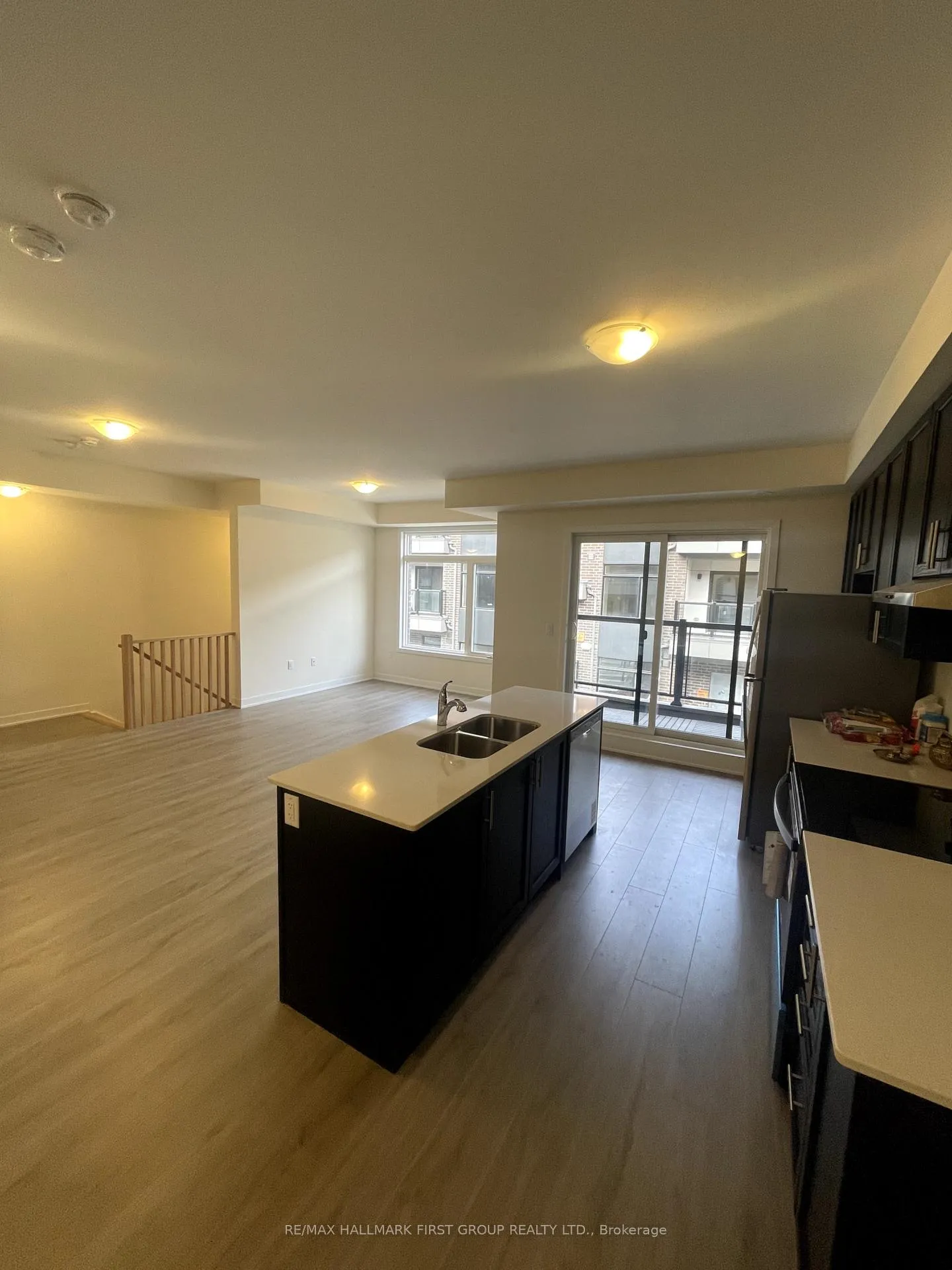 Photo 9 of Unit 1007, 1695 Dersan Street, Pickering, Duffin Heights — HOMEH