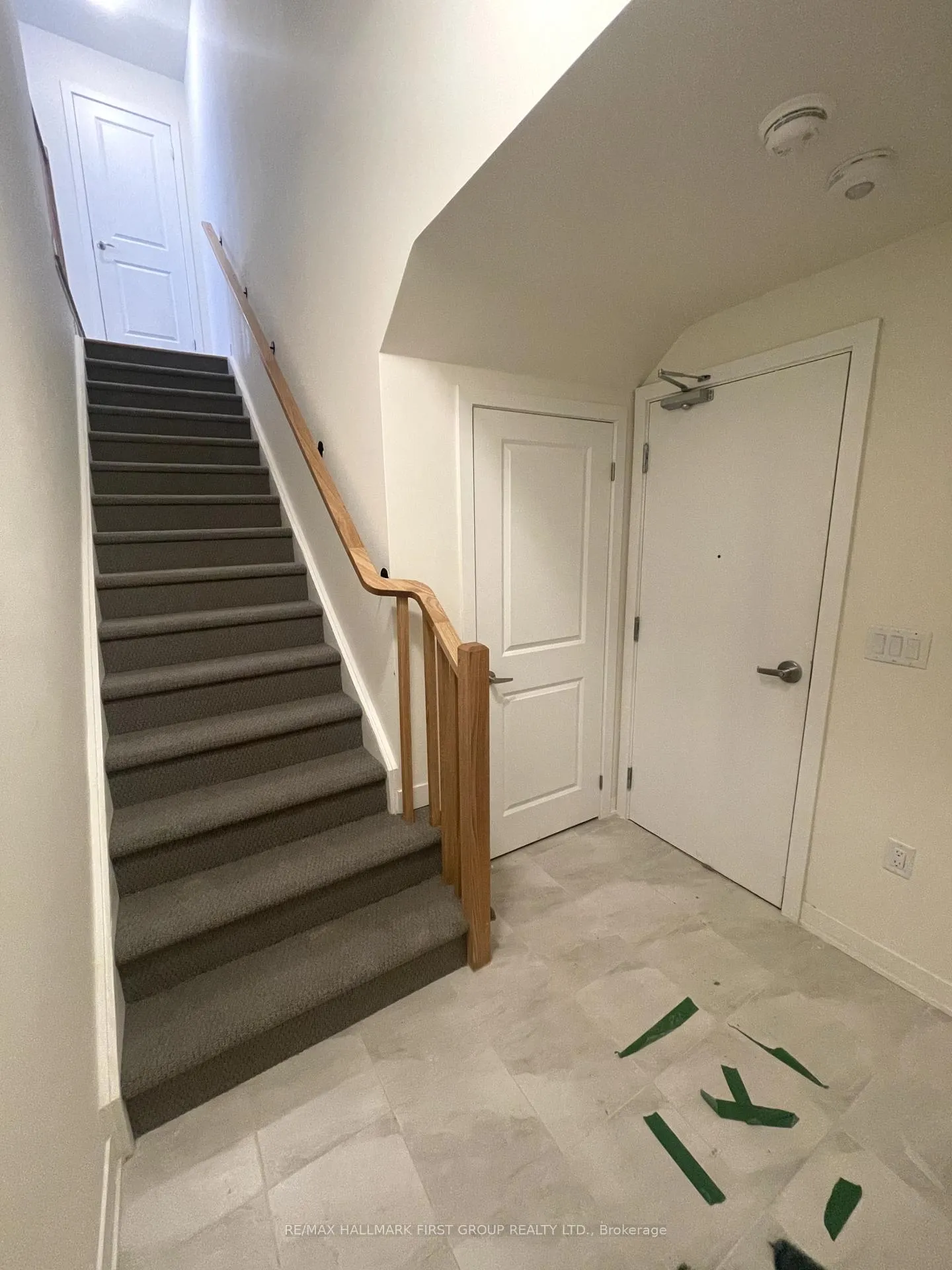 Photo 13 of Unit 1007, 1695 Dersan Street, Pickering, Duffin Heights — HOMEH