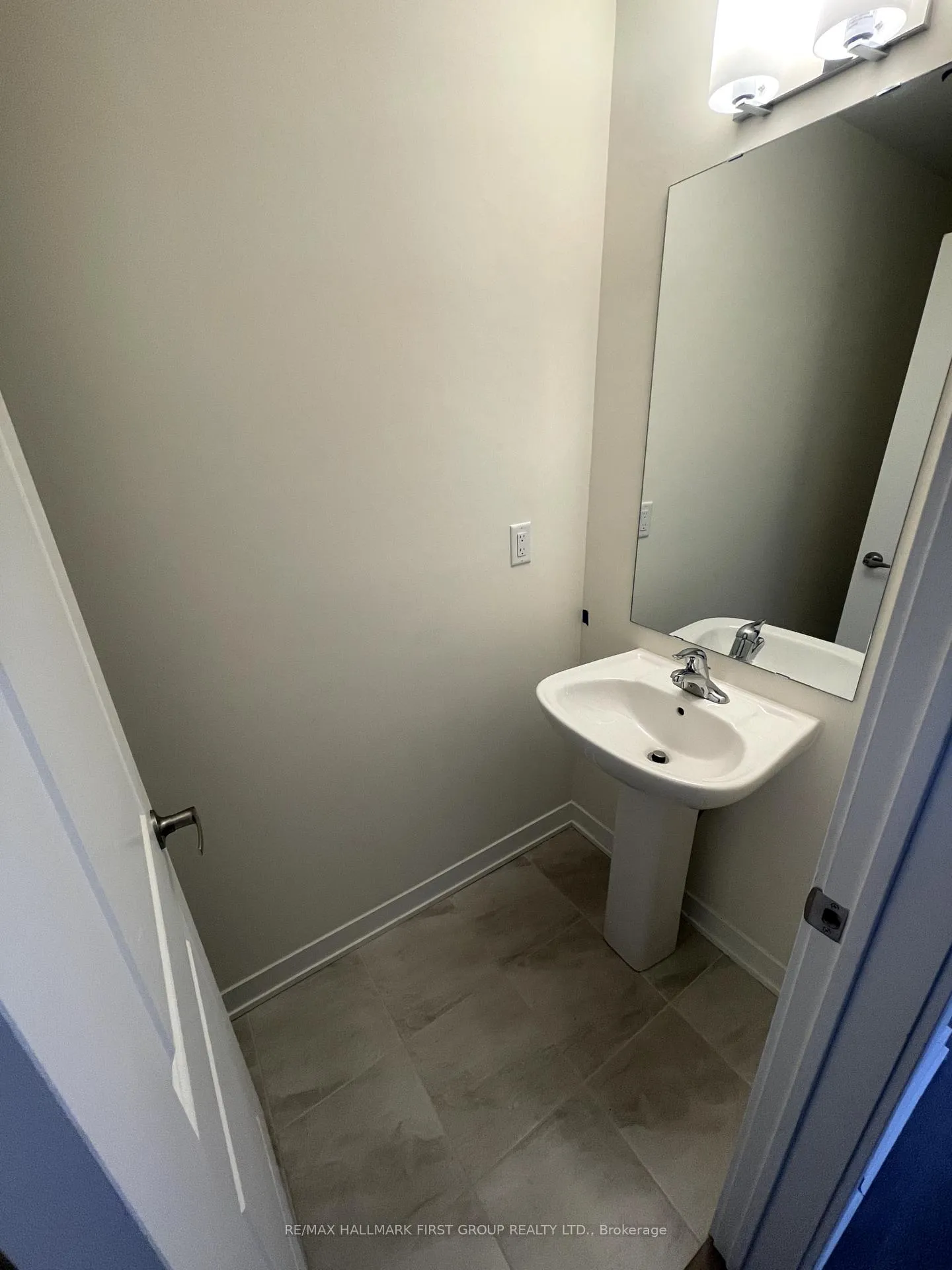 Photo 15 of Unit 1007, 1695 Dersan Street, Pickering, Duffin Heights — HOMEH