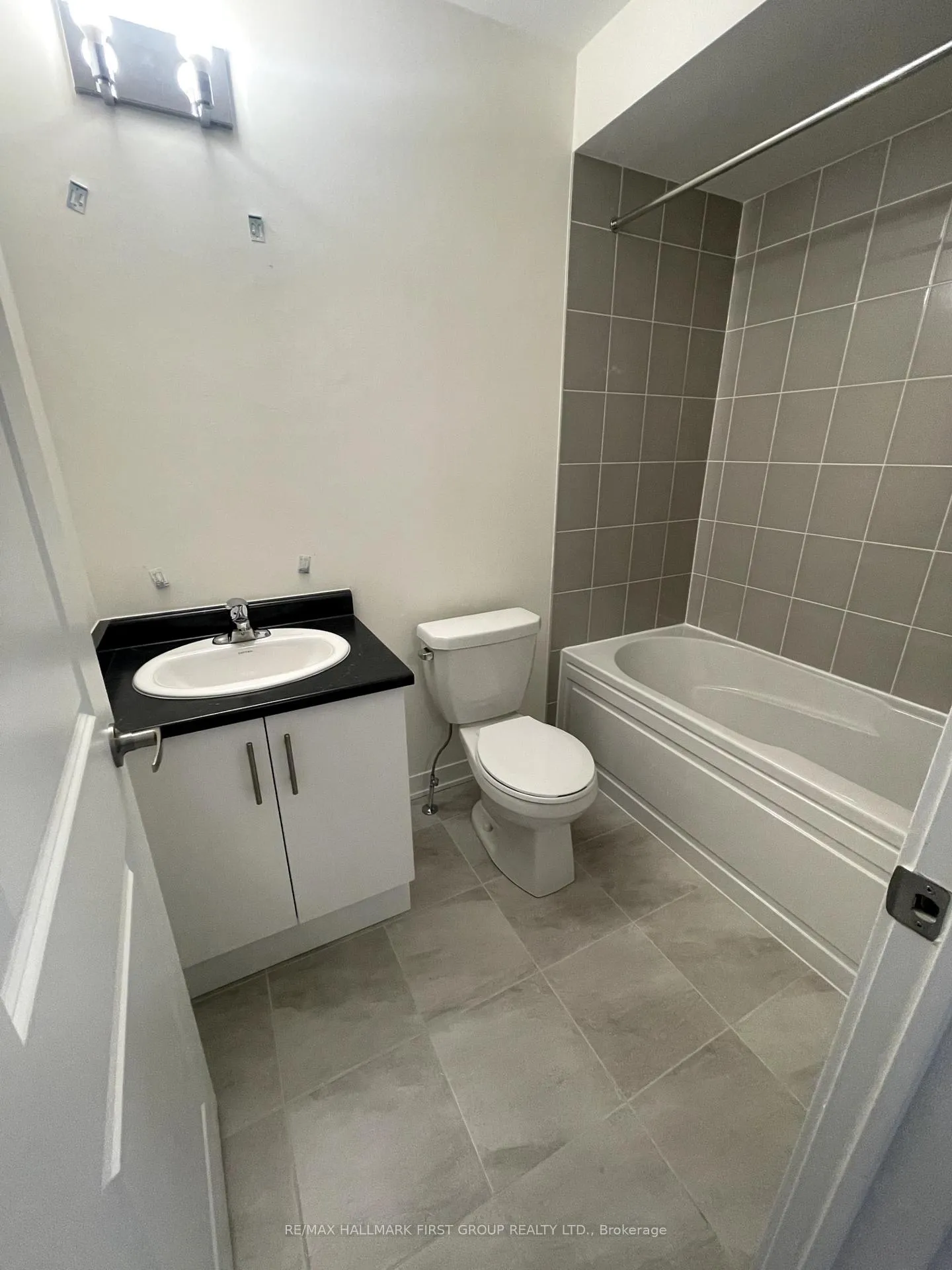 Photo 19 of Unit 1007, 1695 Dersan Street, Pickering, Duffin Heights — HOMEH