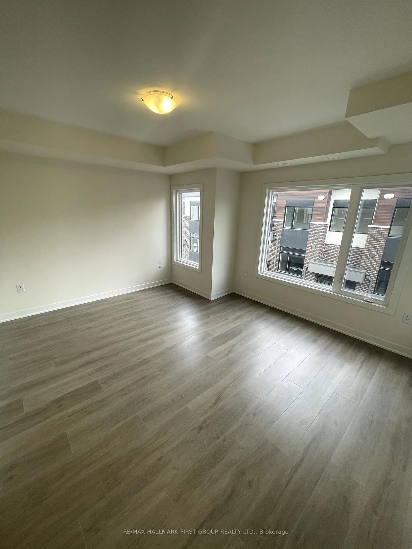 Photo 27 of Unit 1007, 1695 Dersan Street, Pickering, Duffin Heights — HOMEH