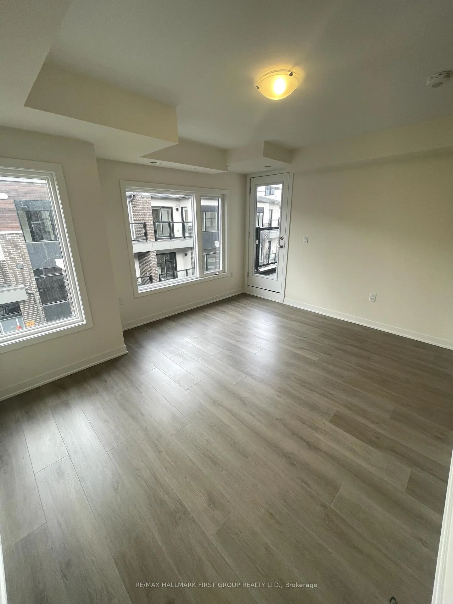 Photo 28 of Unit 1007, 1695 Dersan Street, Pickering, Duffin Heights — HOMEH
