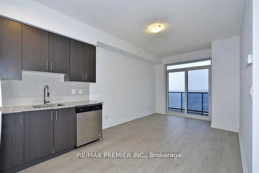 Photo 7 of Unit LP 4, 3600 Highway 7 Road, Vaughan, Vaughan Corporate Centre — HOMEH