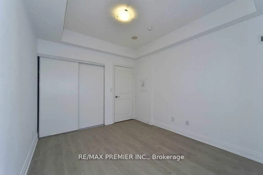 Photo 10 of Unit LP 4, 3600 Highway 7 Road, Vaughan, Vaughan Corporate Centre — HOMEH