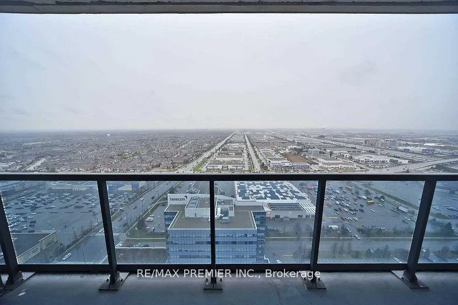 Photo 15 of Unit LP 4, 3600 Highway 7 Road, Vaughan, Vaughan Corporate Centre — HOMEH