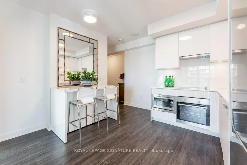 Photo 6 of Unit 3612, 195 Redpath Avenue, Toronto, Mount Pleasant West — HOMEH