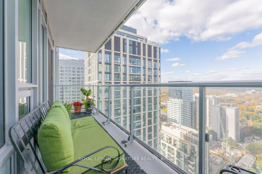 Photo 17 of Unit 3612, 195 Redpath Avenue, Toronto, Mount Pleasant West — HOMEH