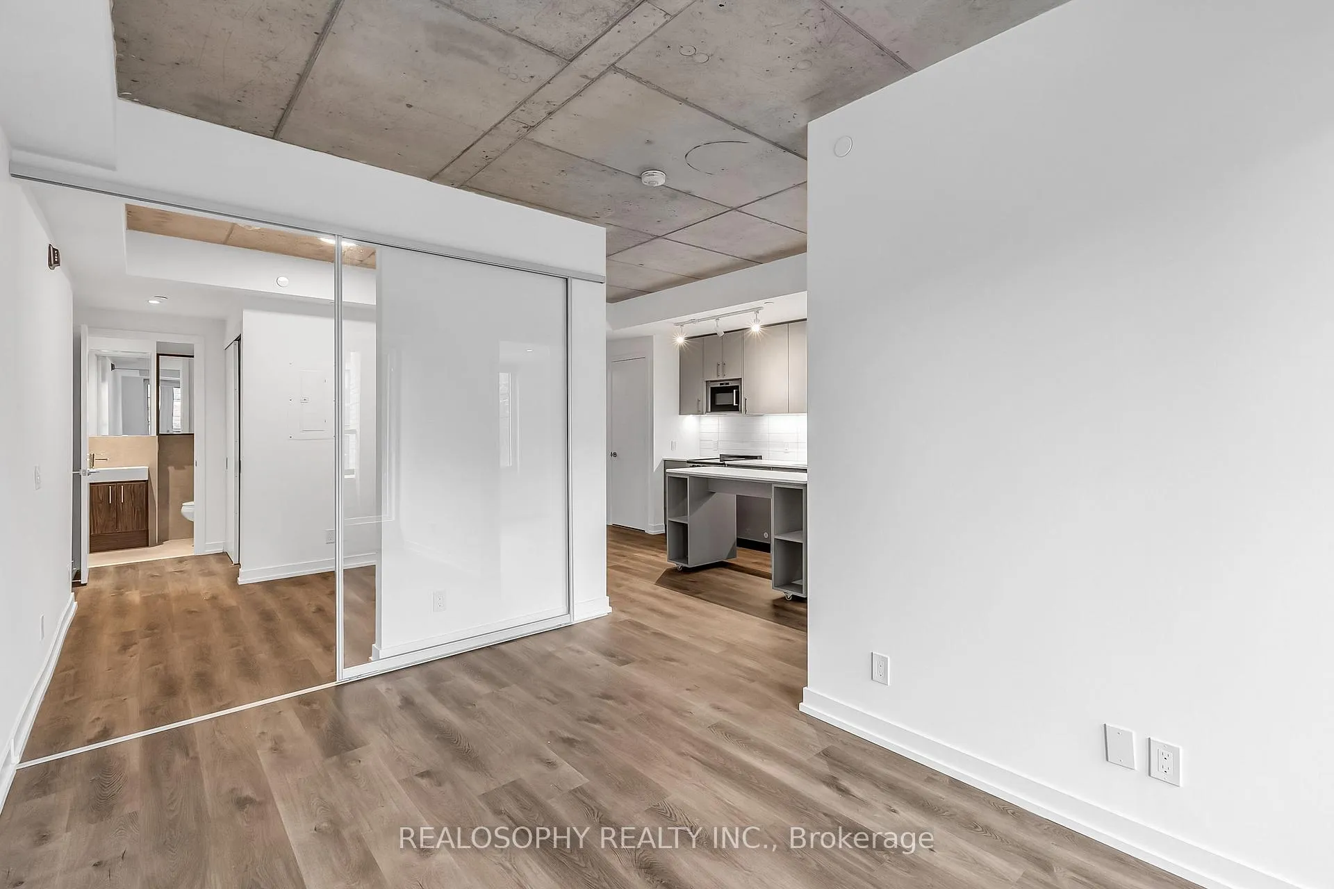 Photo 5 of Unit 408, 115 Larchmount Avenue, Toronto, South Riverdale — HOMEH