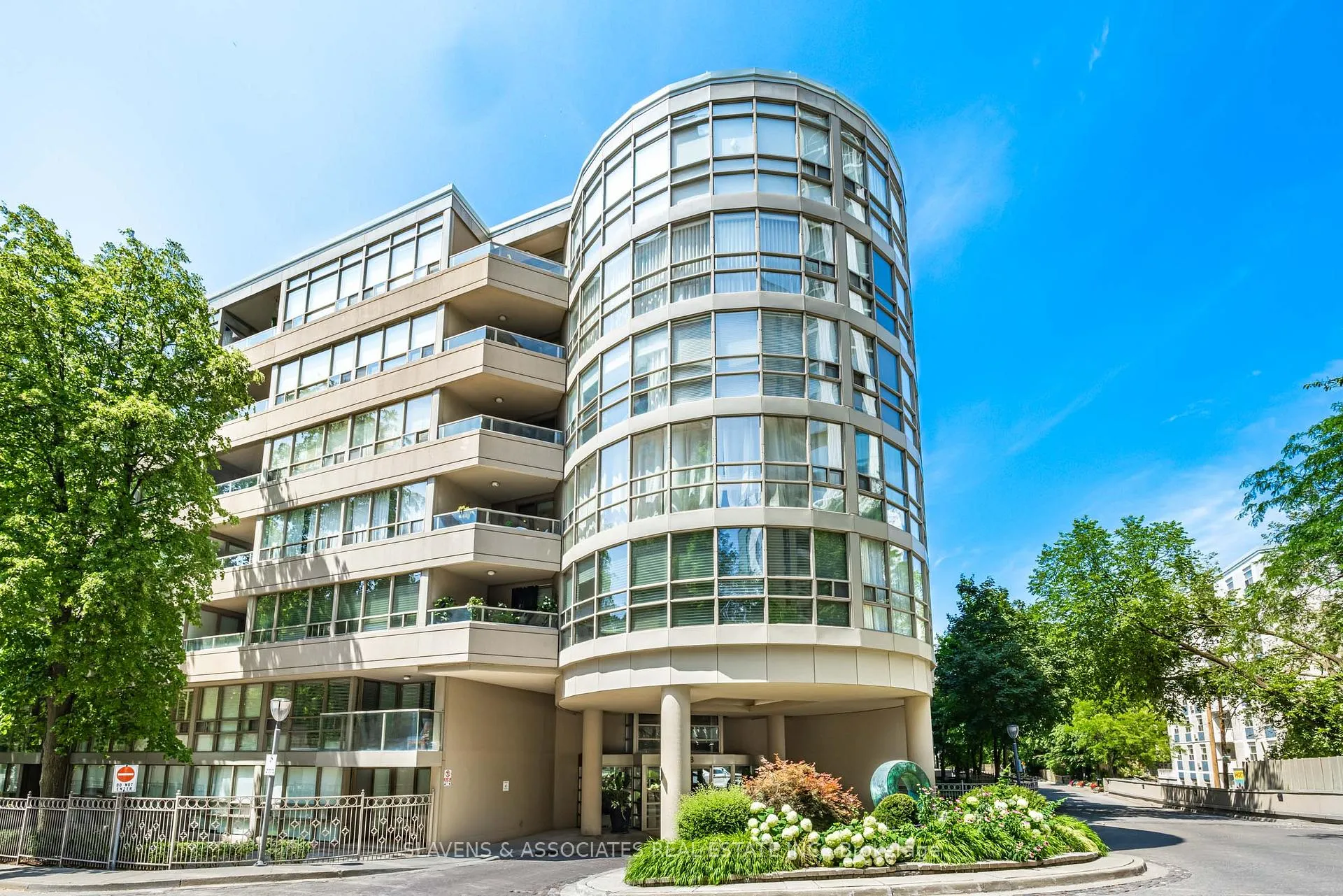 Front of Unit 108, 18 Lower Village Gate