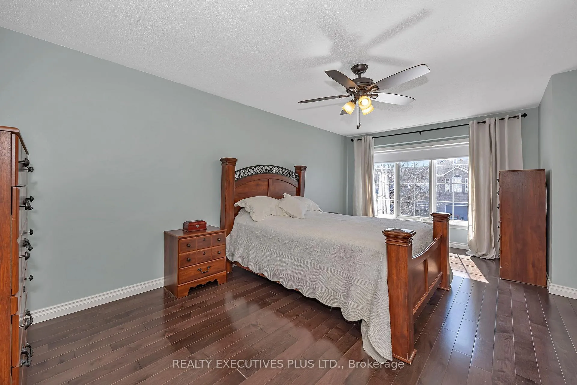 Photo 19 of 1611 Marley Crescent, Ottawa, Carson Grove — HOMEH
