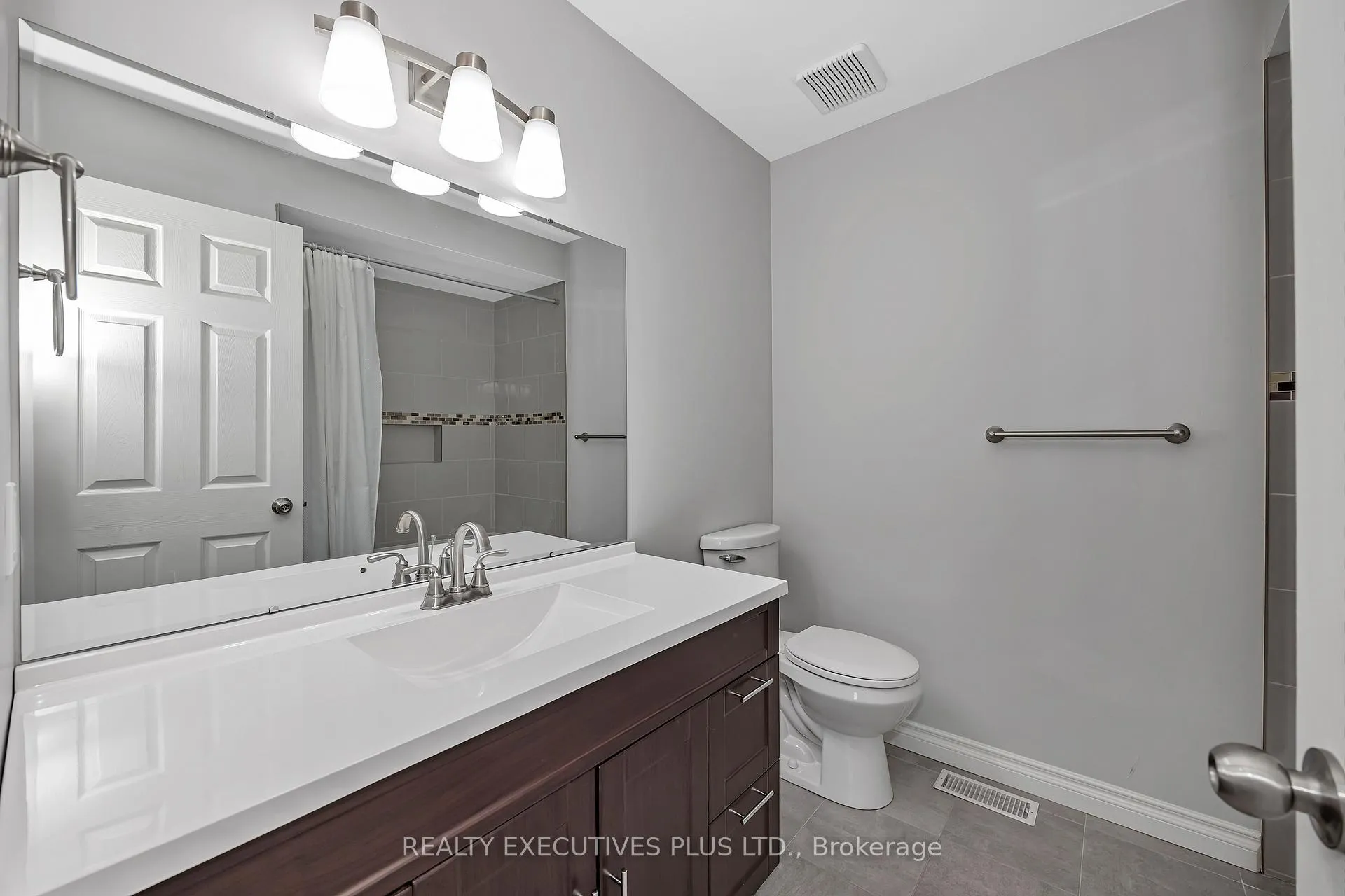 Photo 27 of 1611 Marley Crescent, Ottawa, Carson Grove — HOMEH