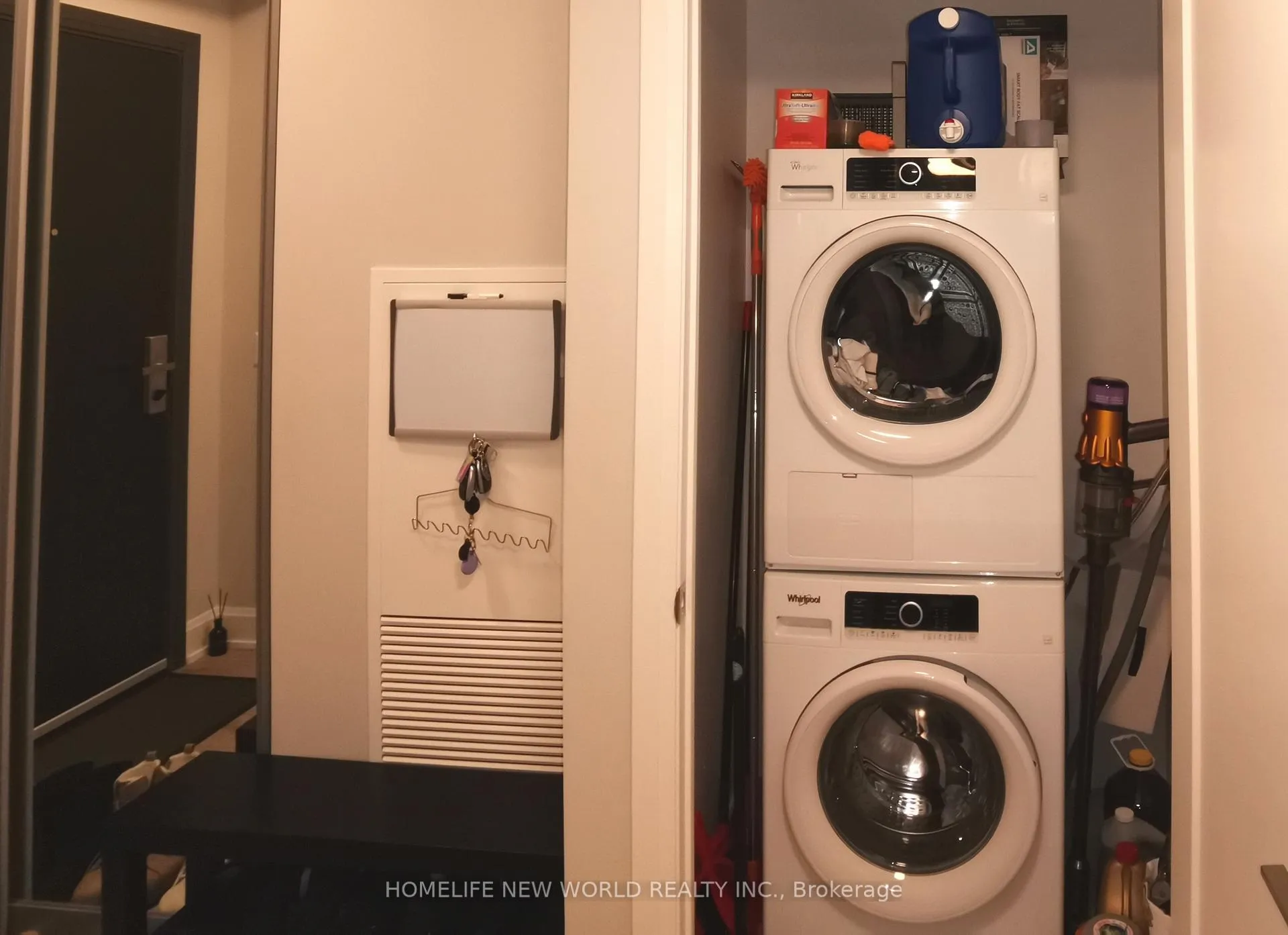 Photo 18 of Unit 2007, 38 Water Walk Drive, Markham, Unionville — HOMEH